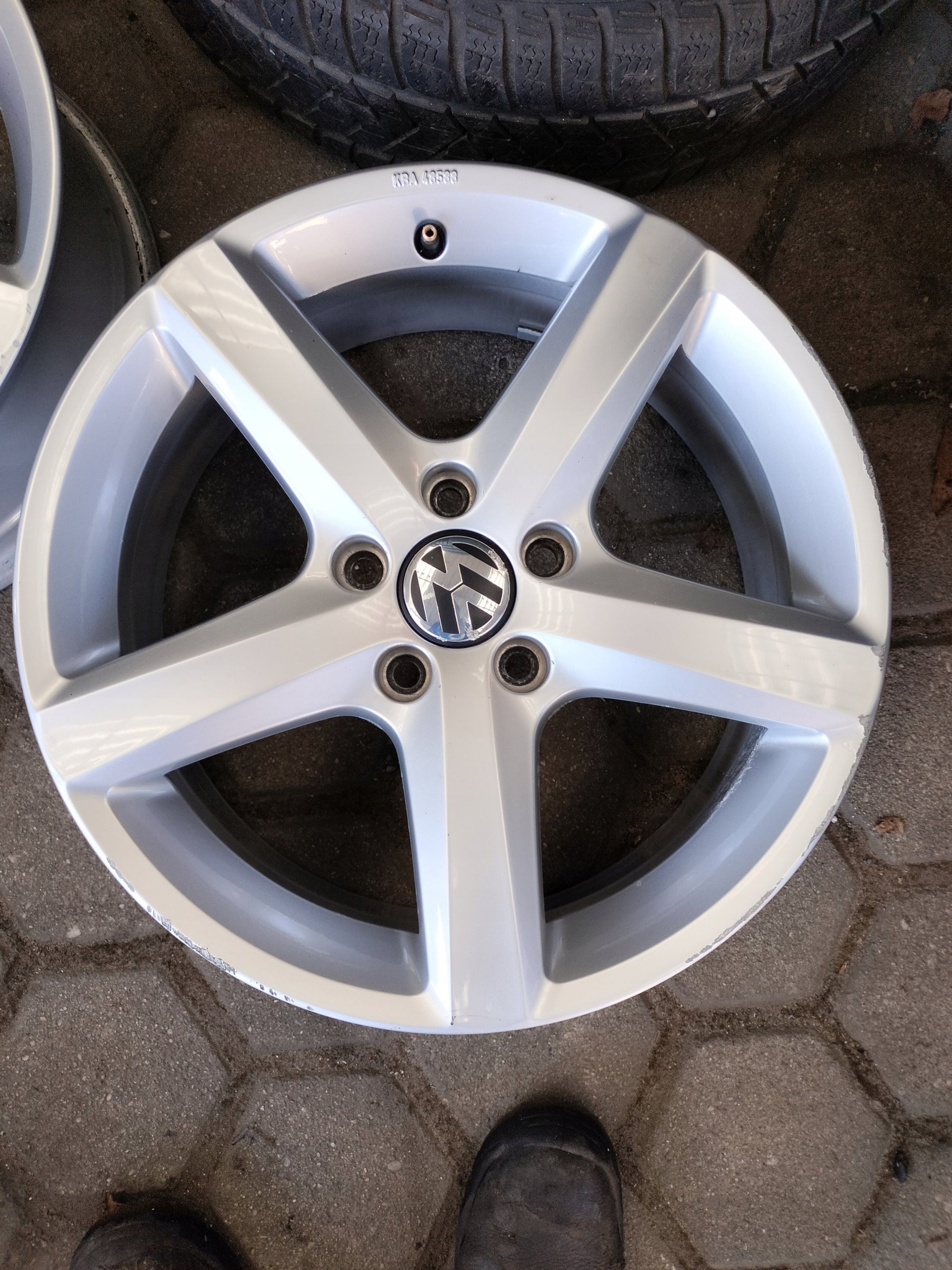  Aluminium rim Volkswagen Passat Golf 17 inch 6.5J 5x112 39ET 1K8071497A  product image