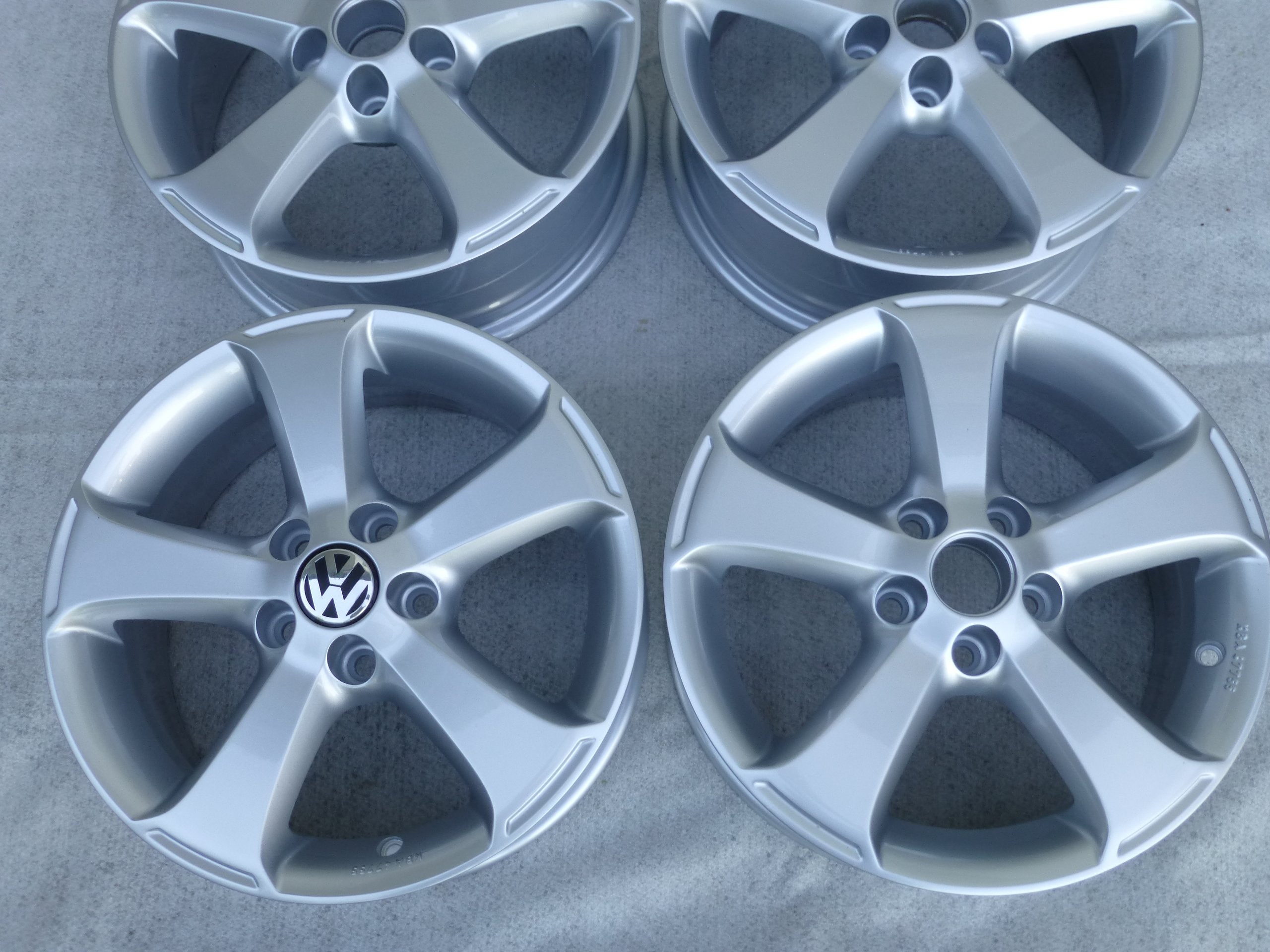 Alu Felge Volkswagen Polo Golf Aluminum rim 15 Zoll 6.0J 5x100