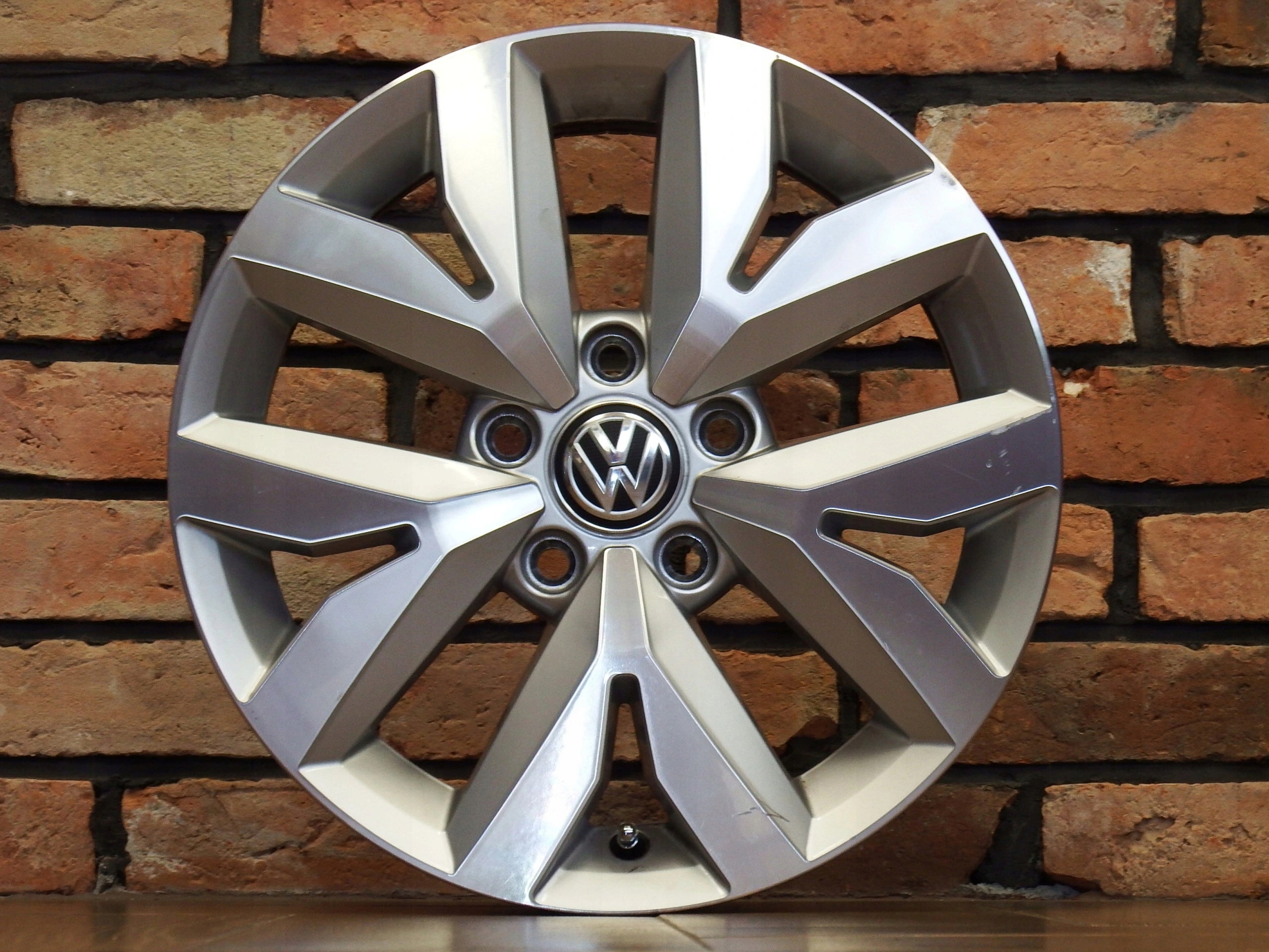 Alu Felge Volkswagen T4 Golf Touran Aluminum rim 16 Zoll 6.5J 5x112 48ET