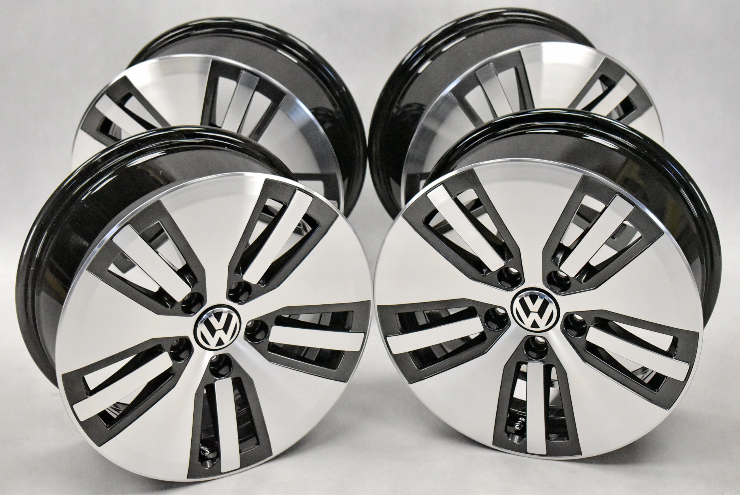 Alu Felge Volkswagen Golf T4 Aluminum rim 16 Zoll 6.5J 5x112 46ET 5GE601025