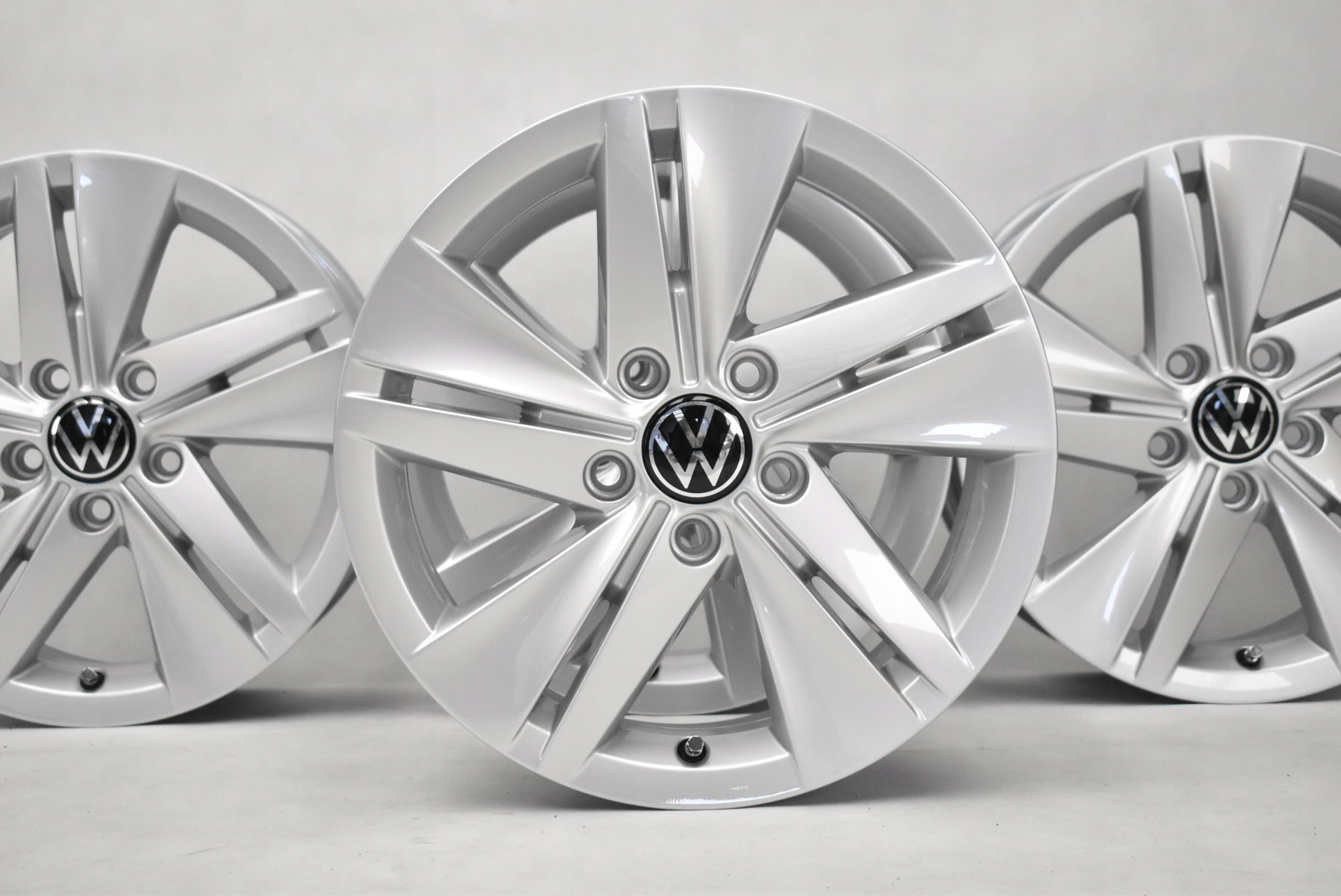 Alu Felge Volkswagen T4 Golf Aluminum rim 16 Zoll 7.0J 5x112 48ET 5H0601025