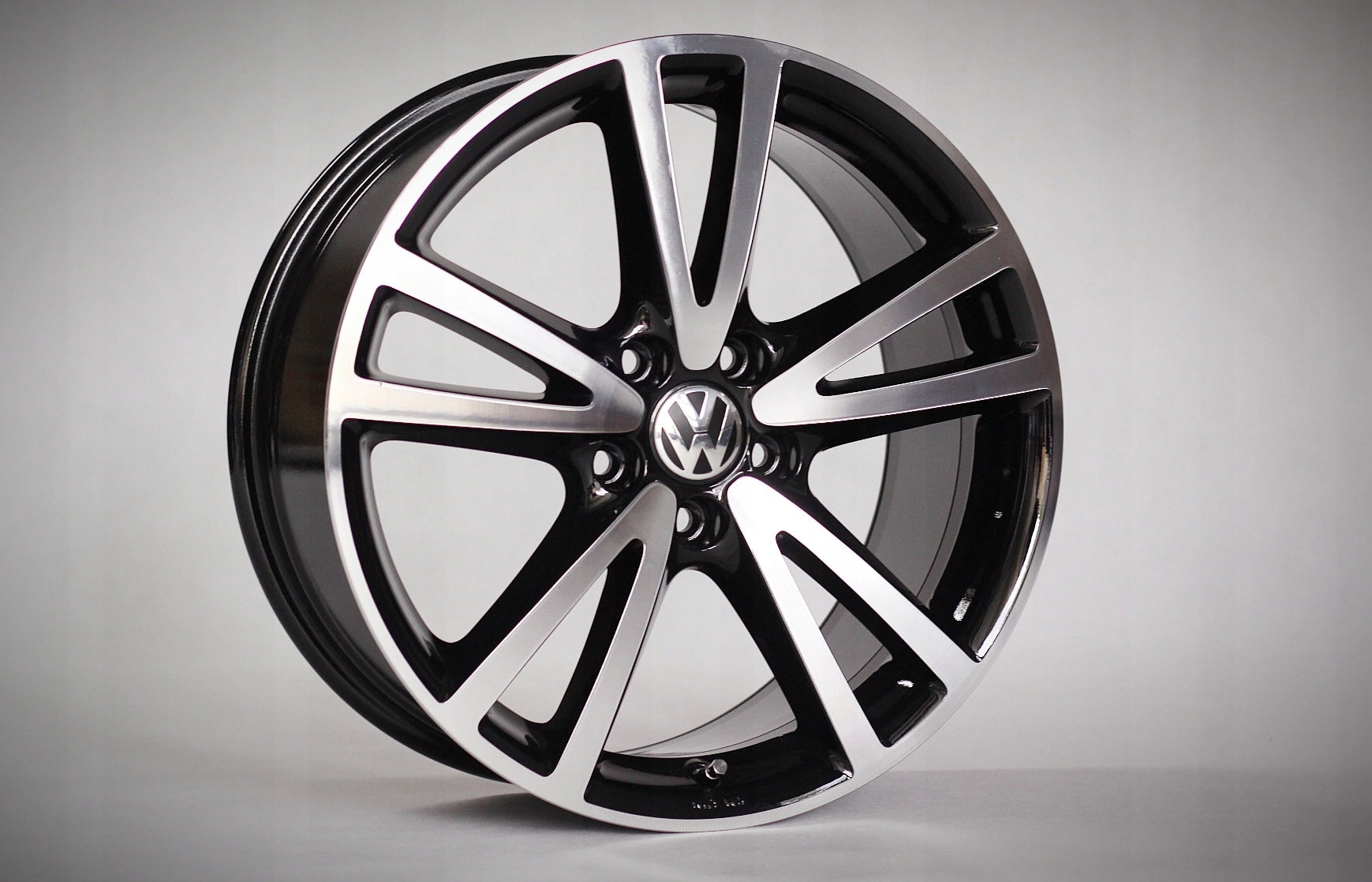  Alu rim Volkswagen T5 Touran Golf Aluminum rim 18 inch 8.0J 5x112 50ET  product image