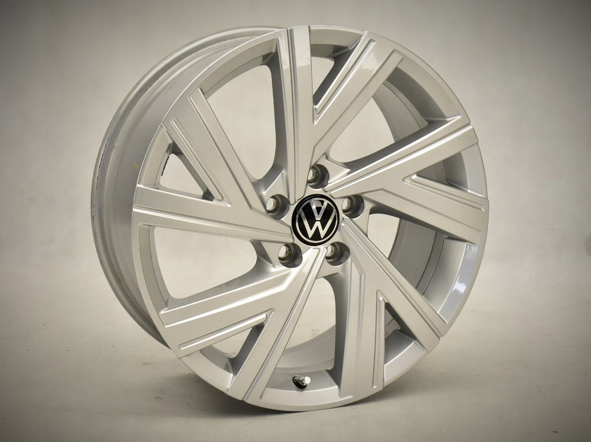  Alu rim Volkswagen T5 Golf Aluminum rim 18 inch 7.5J 5x112 51ET 5H0601025AE  product image