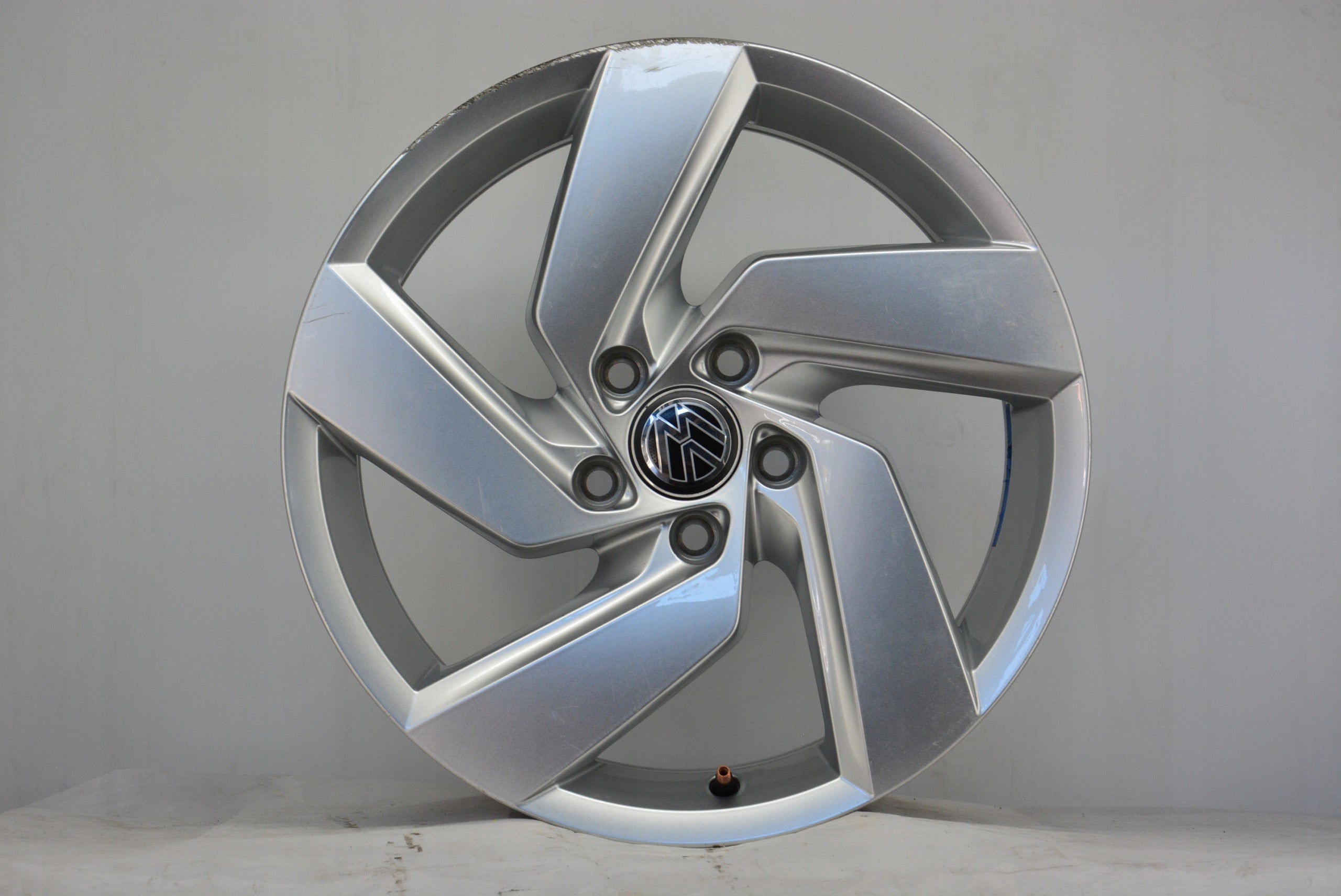 Alu Felge Volkswagen T5 Golf Aluminum rim 17 Zoll 7.5J 5x112 51ET 5H0601025E