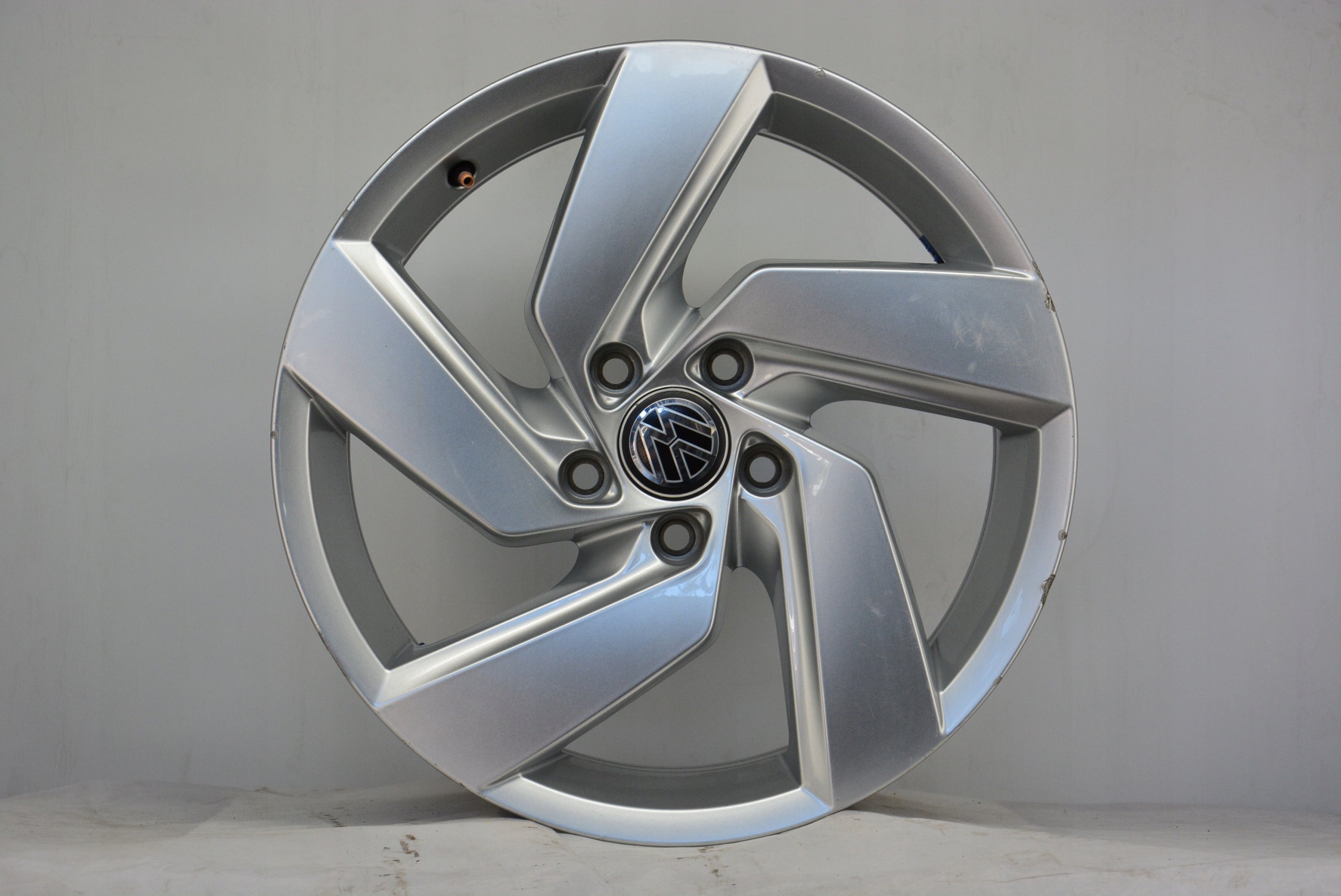 Alu Felge Volkswagen T5 Golf Aluminum rim 17 Zoll 7.5J 5x112 51ET 5H0601025E