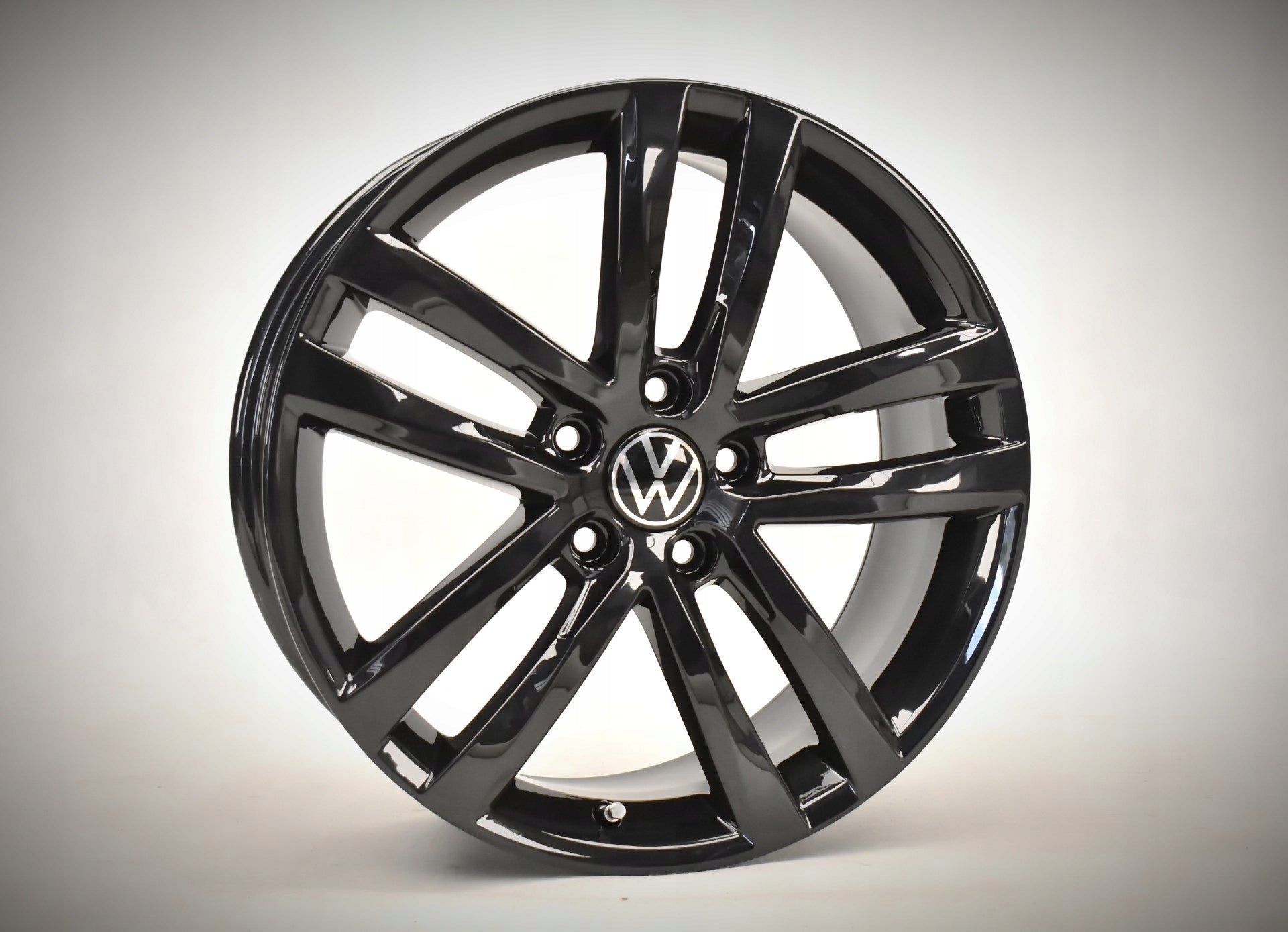  Alu Felge Volkswagen T5 Golf Aluminum rim 18 Zoll 7.5J 5x112 51ET 5G0601025AF product image