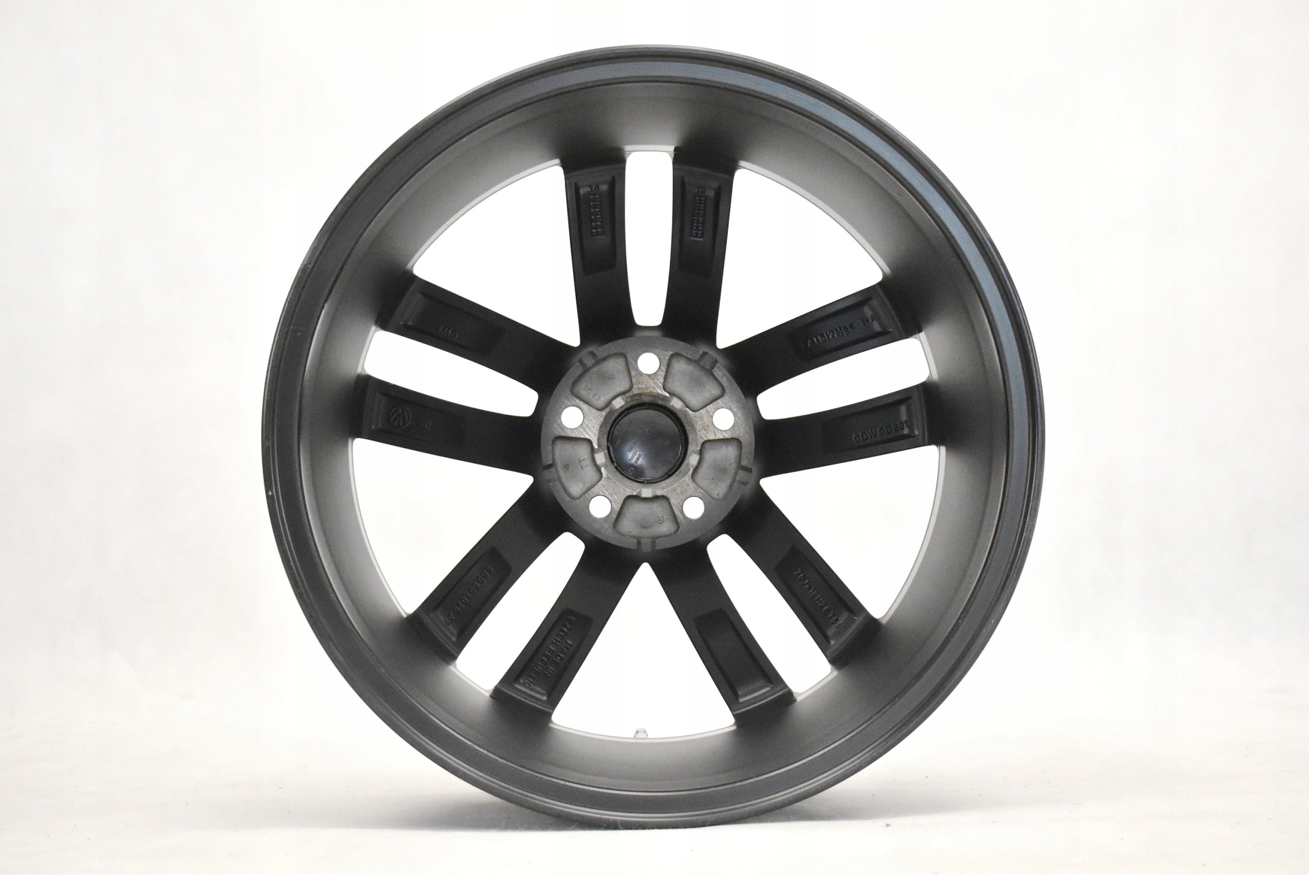 Alu Felge Volkswagen T5 Golf Aluminum rim 18 Zoll 7.5J 5x112 51ET 5G0601025AF