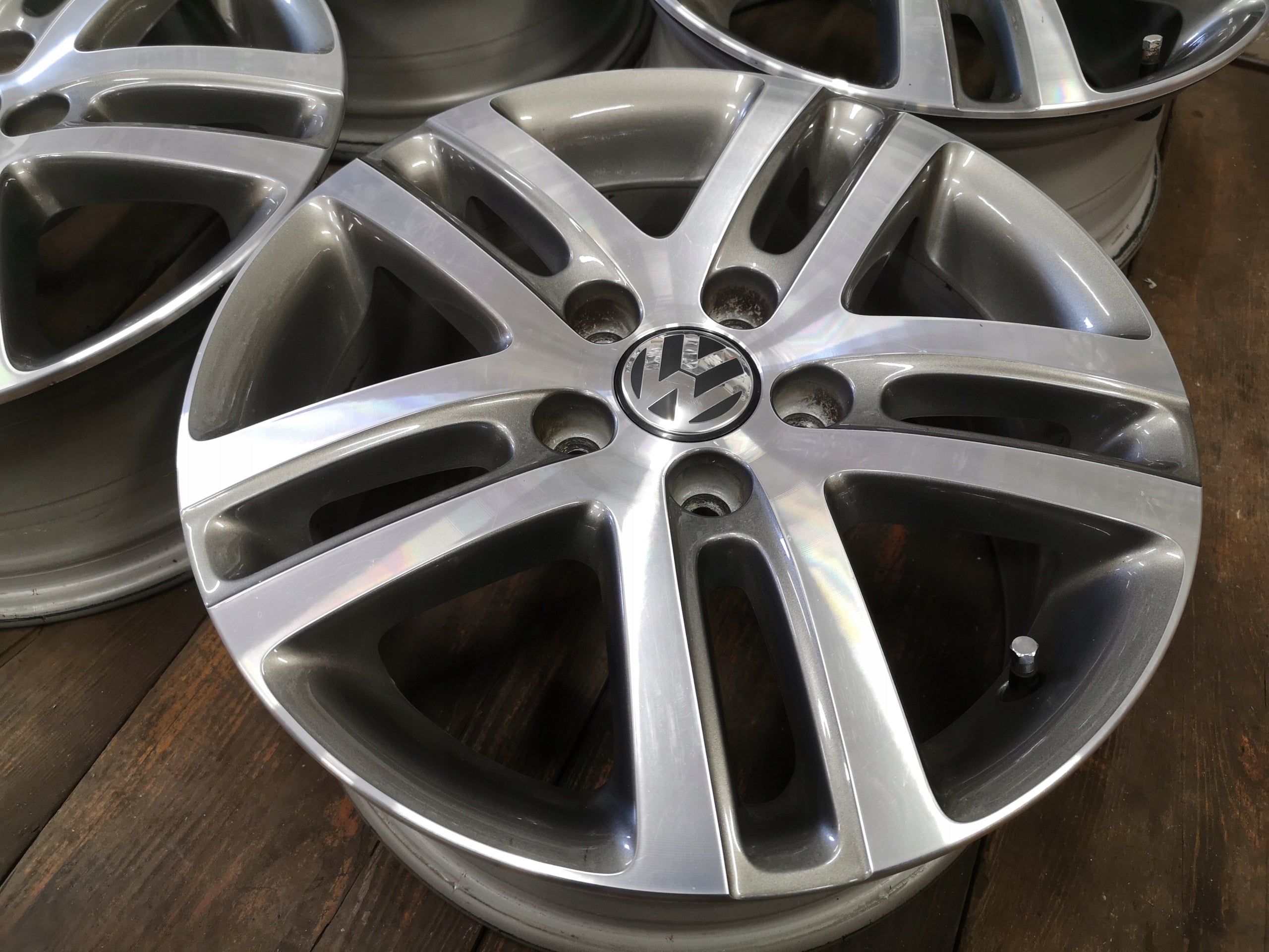 Alu Felge Volkswagen Touran Golf 16 Zoll 6.5J 5x112 50ET 1K0601025DF