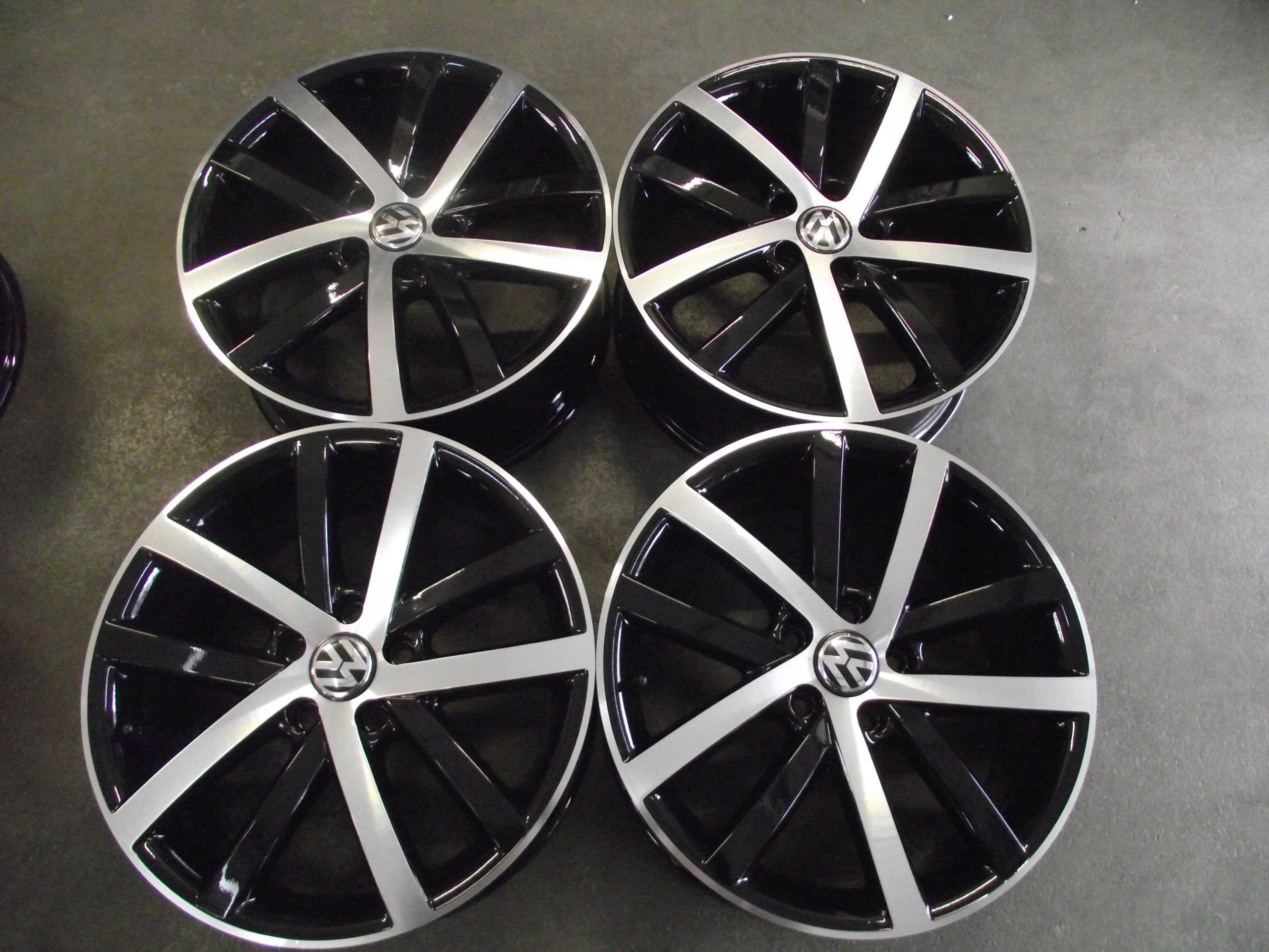  Alu rim Volkswagen Golf Aluminum rim 18 inch 7.5J 5x112 51ET 5K0601025AF  product image