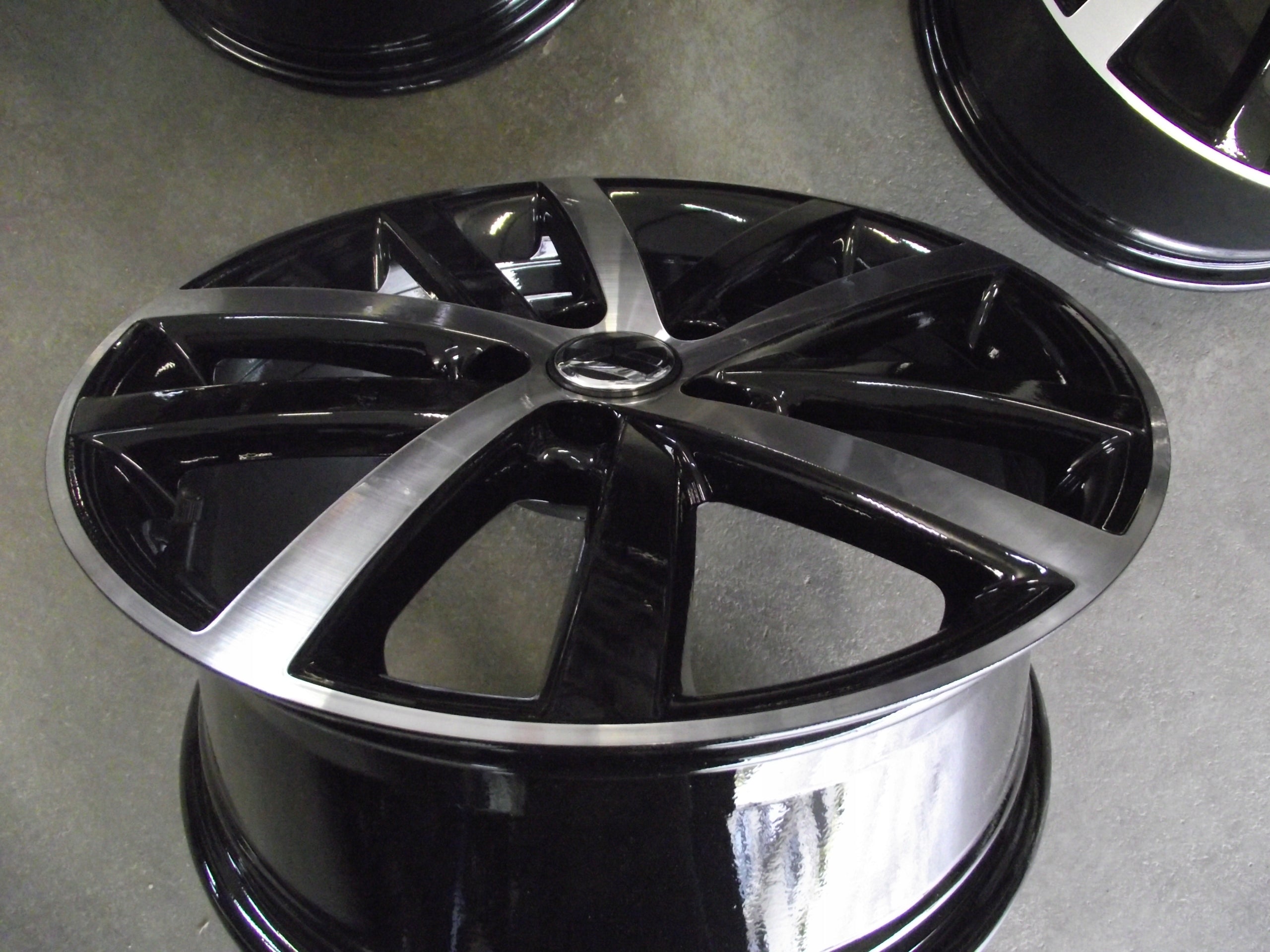 Alu Felge Volkswagen Golf Aluminum rim 18 Zoll 7.5J 5x112 51ET 5K0601025AF