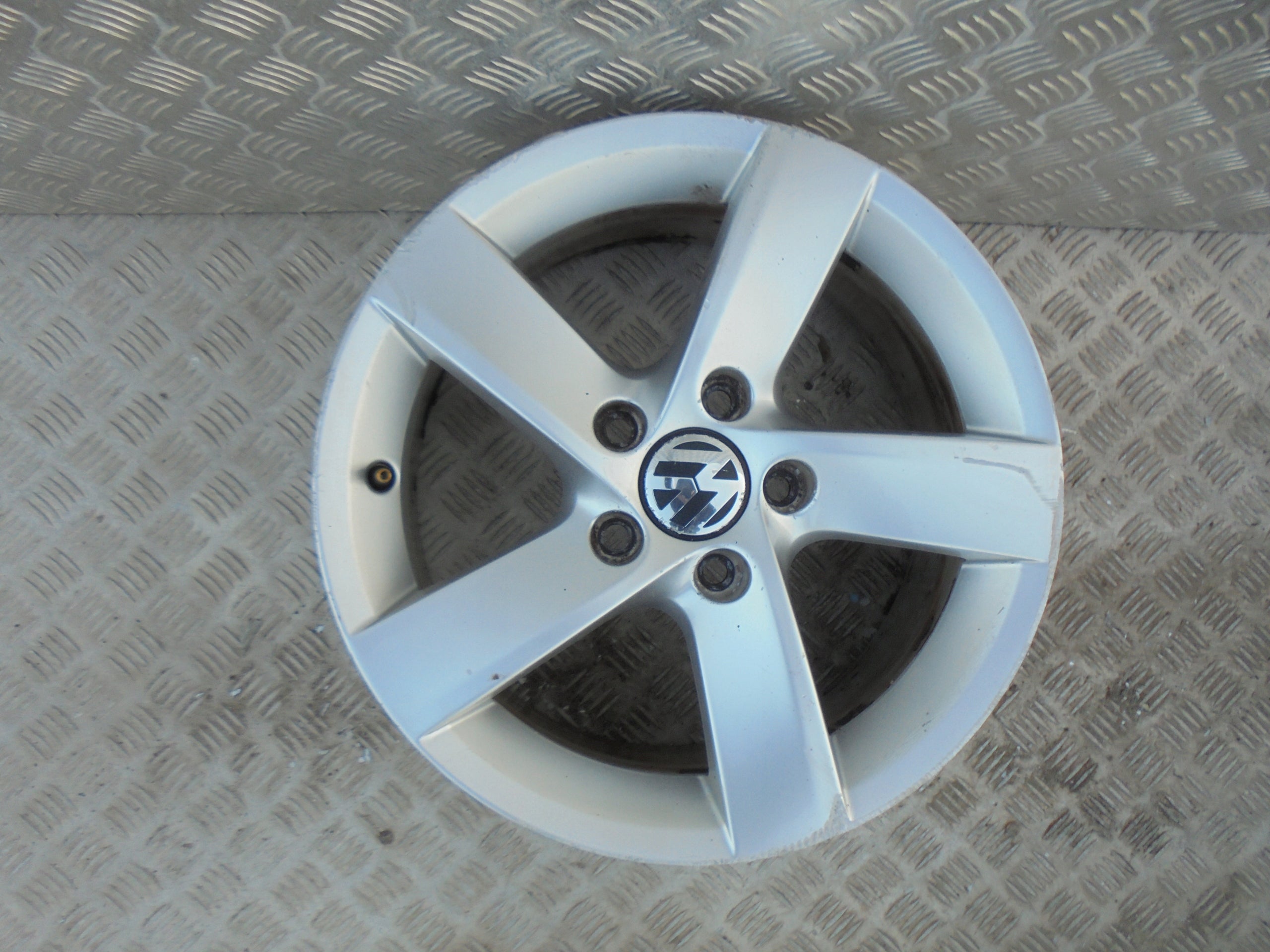 Alu Felge Volkswagen Fox Aluminum rim 16 Zoll 7.0J 5x112 45ET