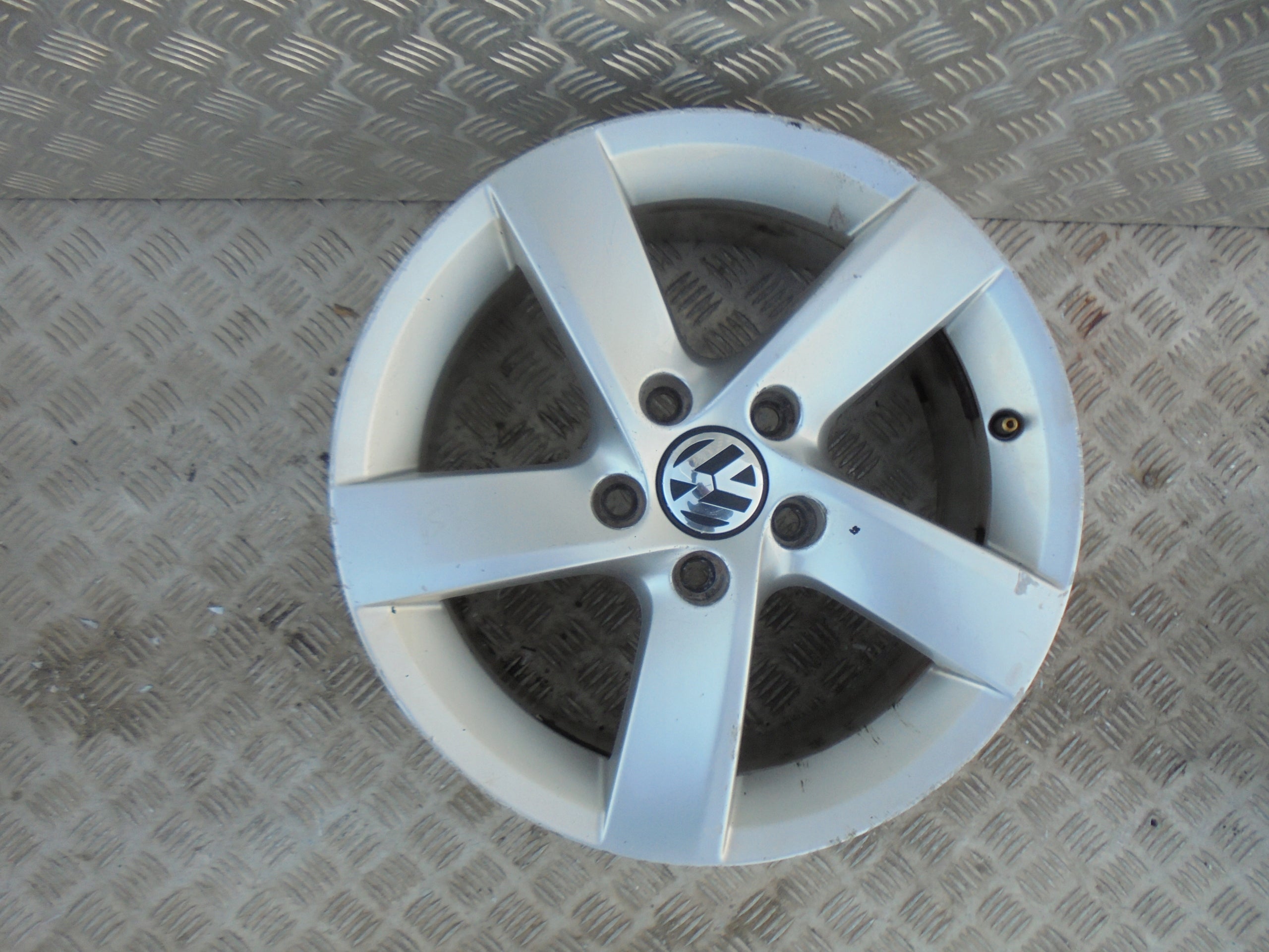 Alu Felge Volkswagen Fox Aluminum rim 16 Zoll 7.0J 5x112 45ET