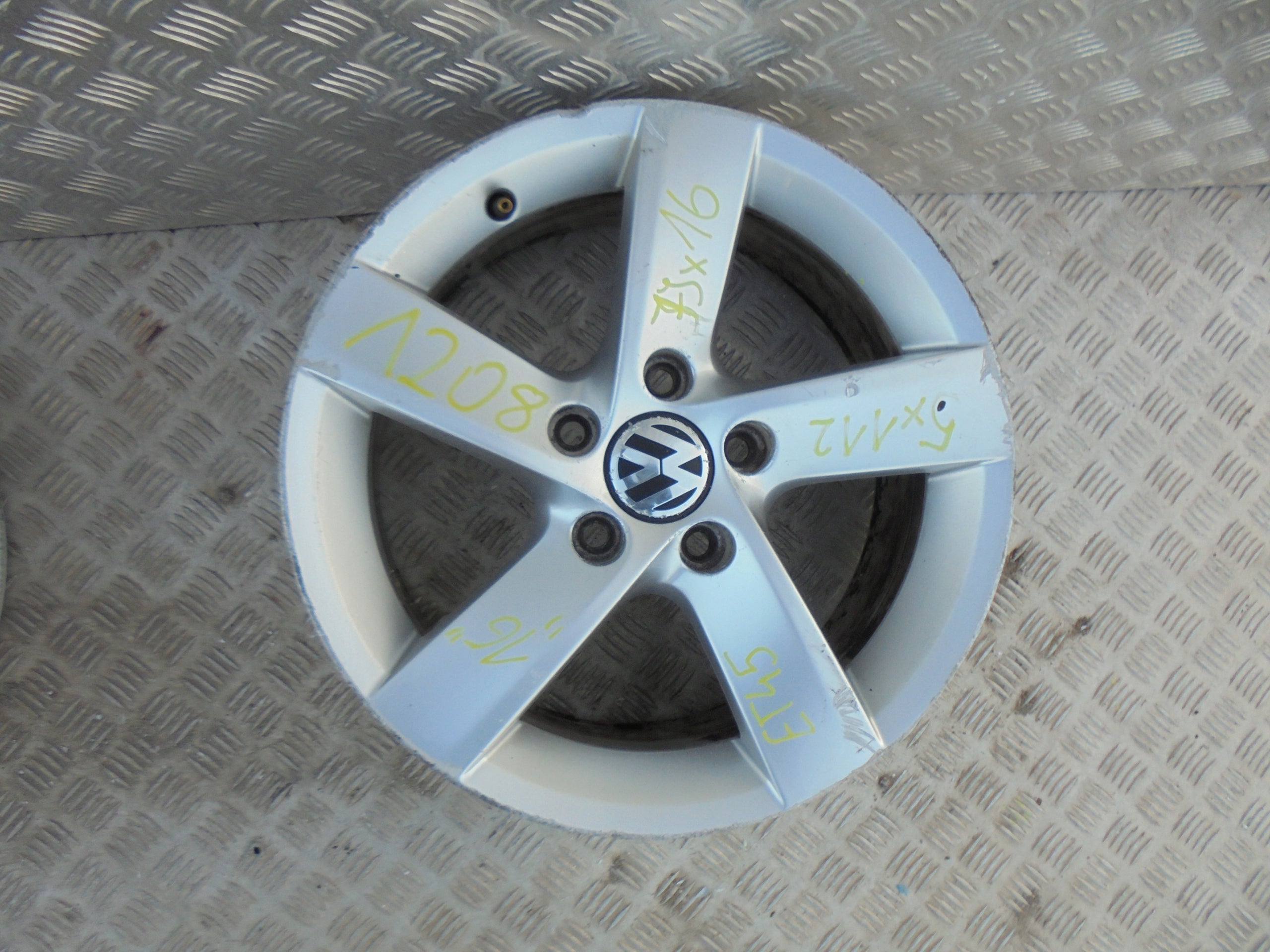 Alu Felge Volkswagen Fox Aluminum rim 16 Zoll 7.0J 5x112 45ET