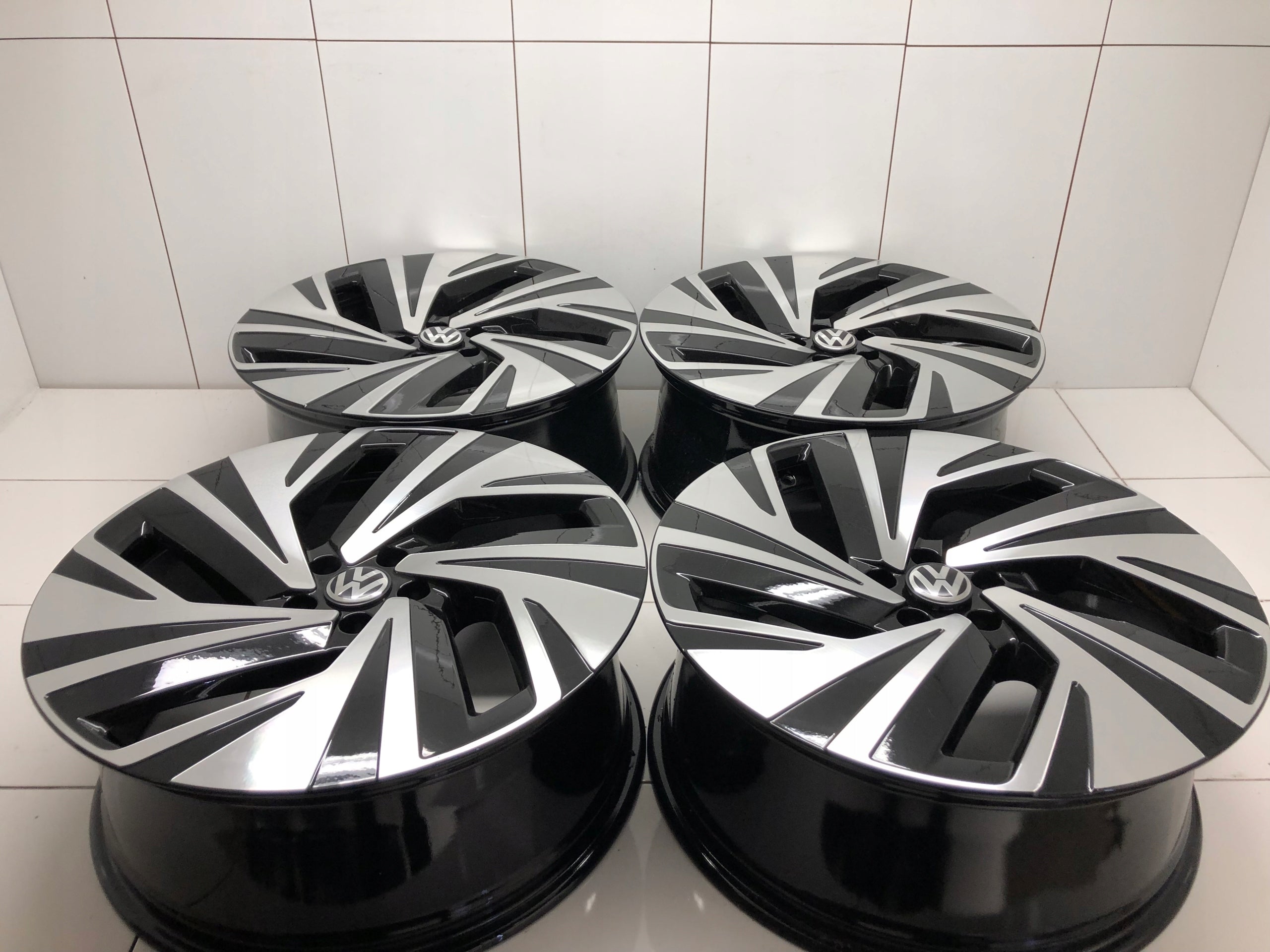 Alu Felge Volkswagen ID.3 ID.4 21 Zoll 8.5J 5x112 40ET 10A601025H