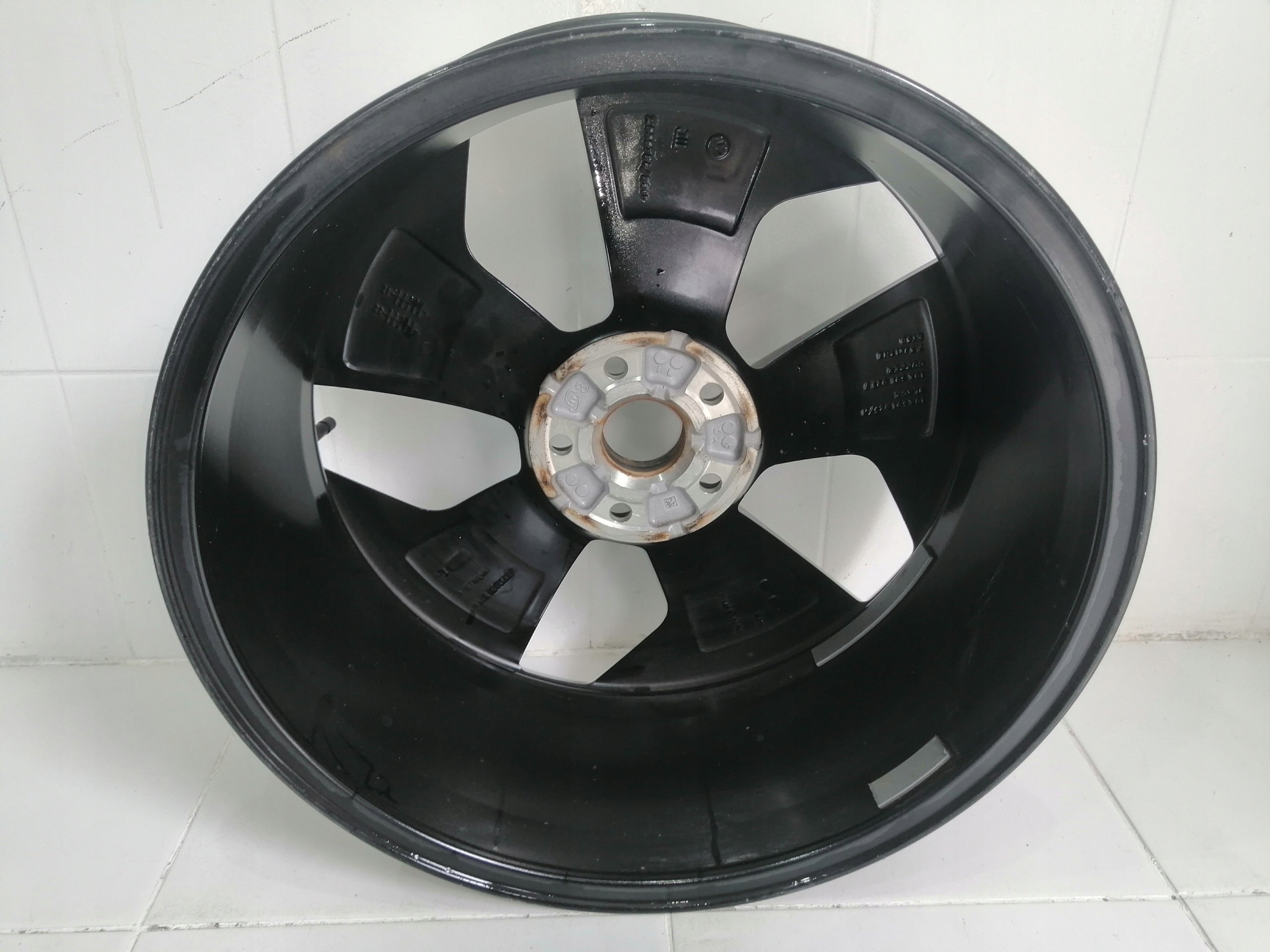 1x Alu Felge Volkswagen T5 ID.3 Aluminum rim 19 Zoll 7.5J 5x112 10A601025H