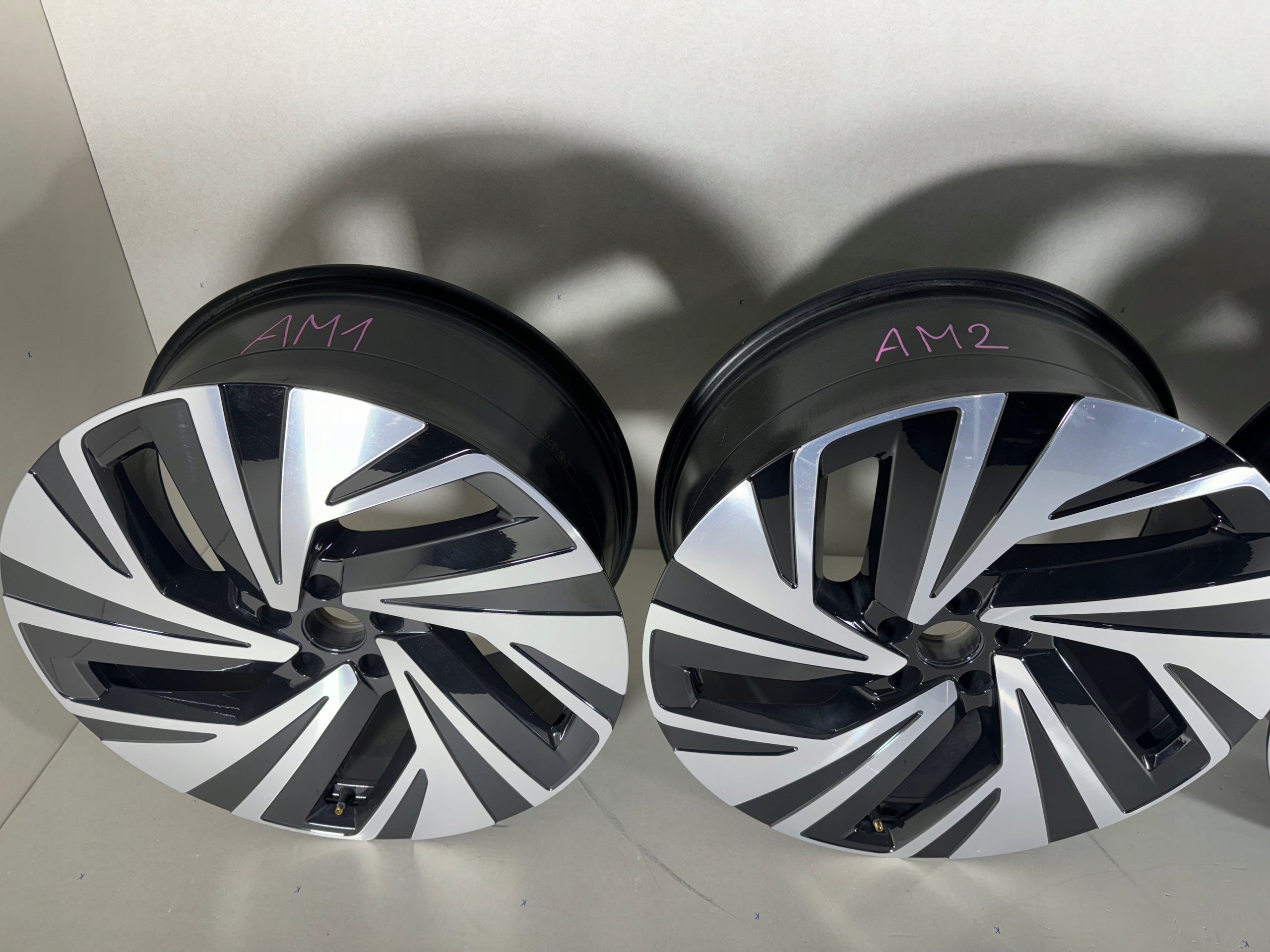 Alu Felge Volkswagen ID.4 Aluminum rim 21 Zoll 9.0J 5x112 42ET 11A601025K