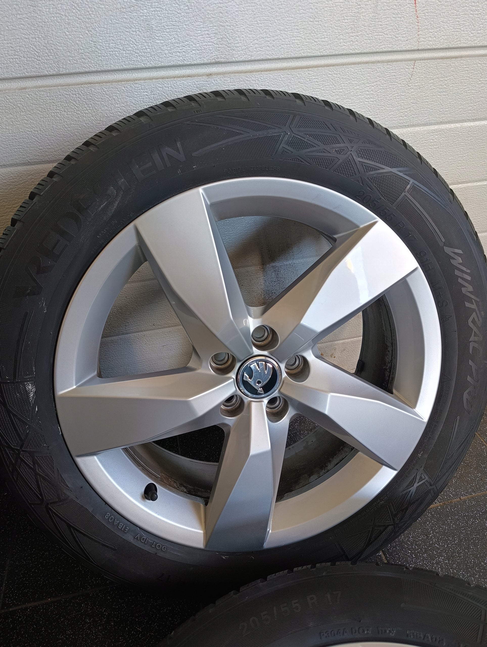 Alu Felge Volkswagen ID.3 Aluminum rim 17 Zoll 6.5J 5x100 39ET 2GM601025A