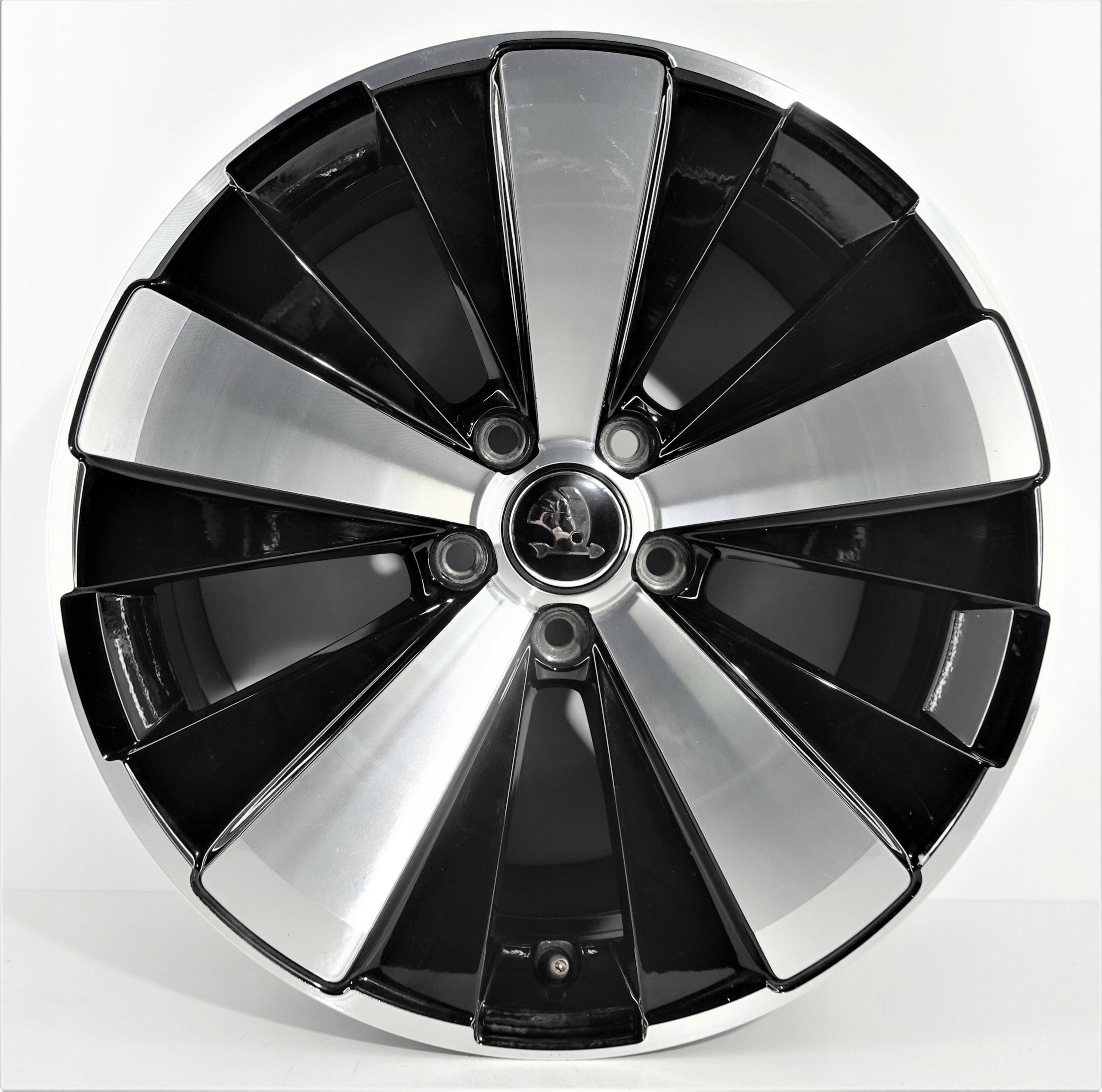 Alu Felge Volkswagen Golf VIII Aluminum rim 18 Zoll 8.0J 5x112 48ET