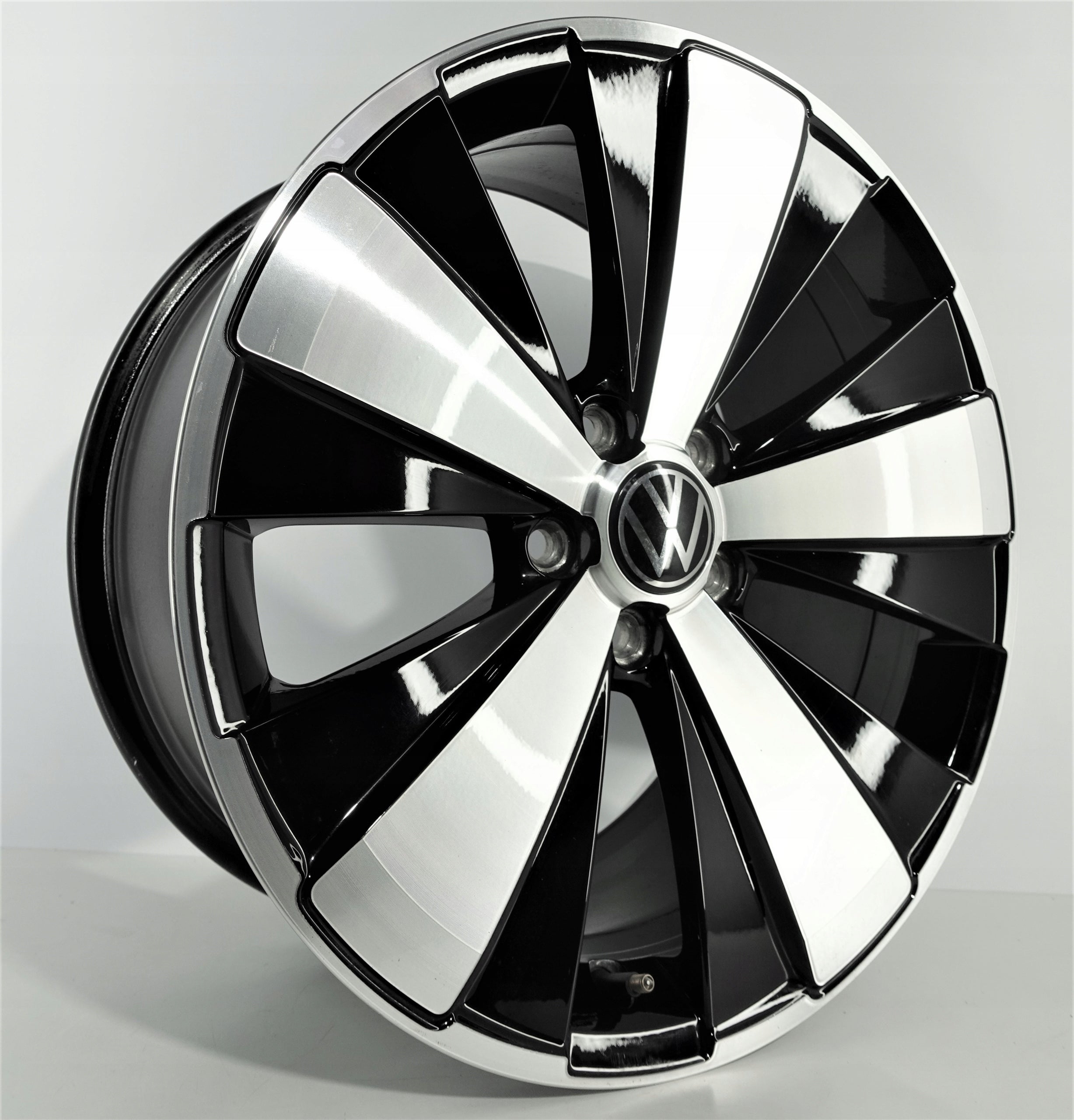 Alu Felge Volkswagen Bora Aluminum rim 18 Zoll 8.0J 5x112 48ET