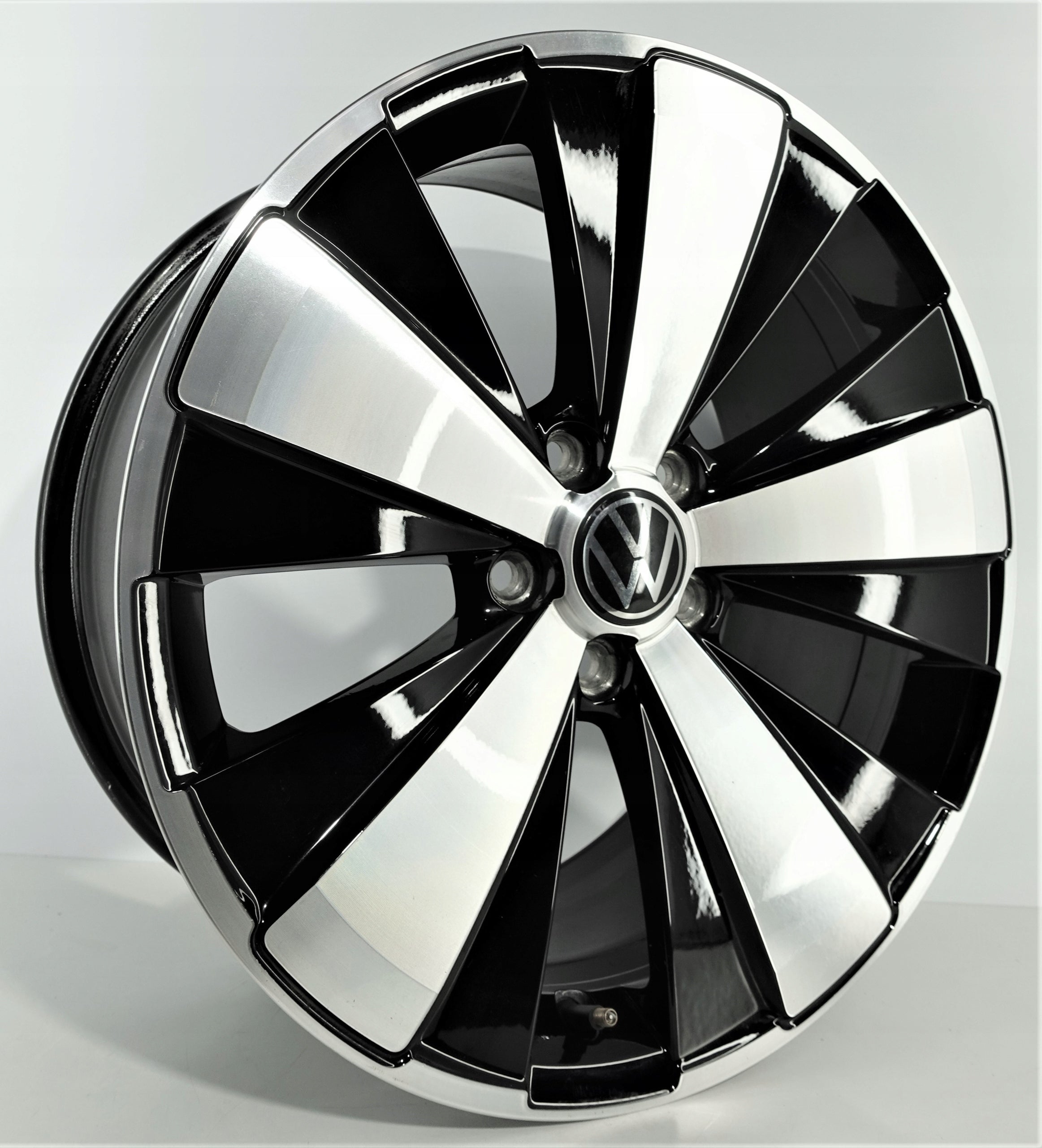 Alu Felge Volkswagen Bora Aluminum rim 18 Zoll 8.0J 5x112 48ET