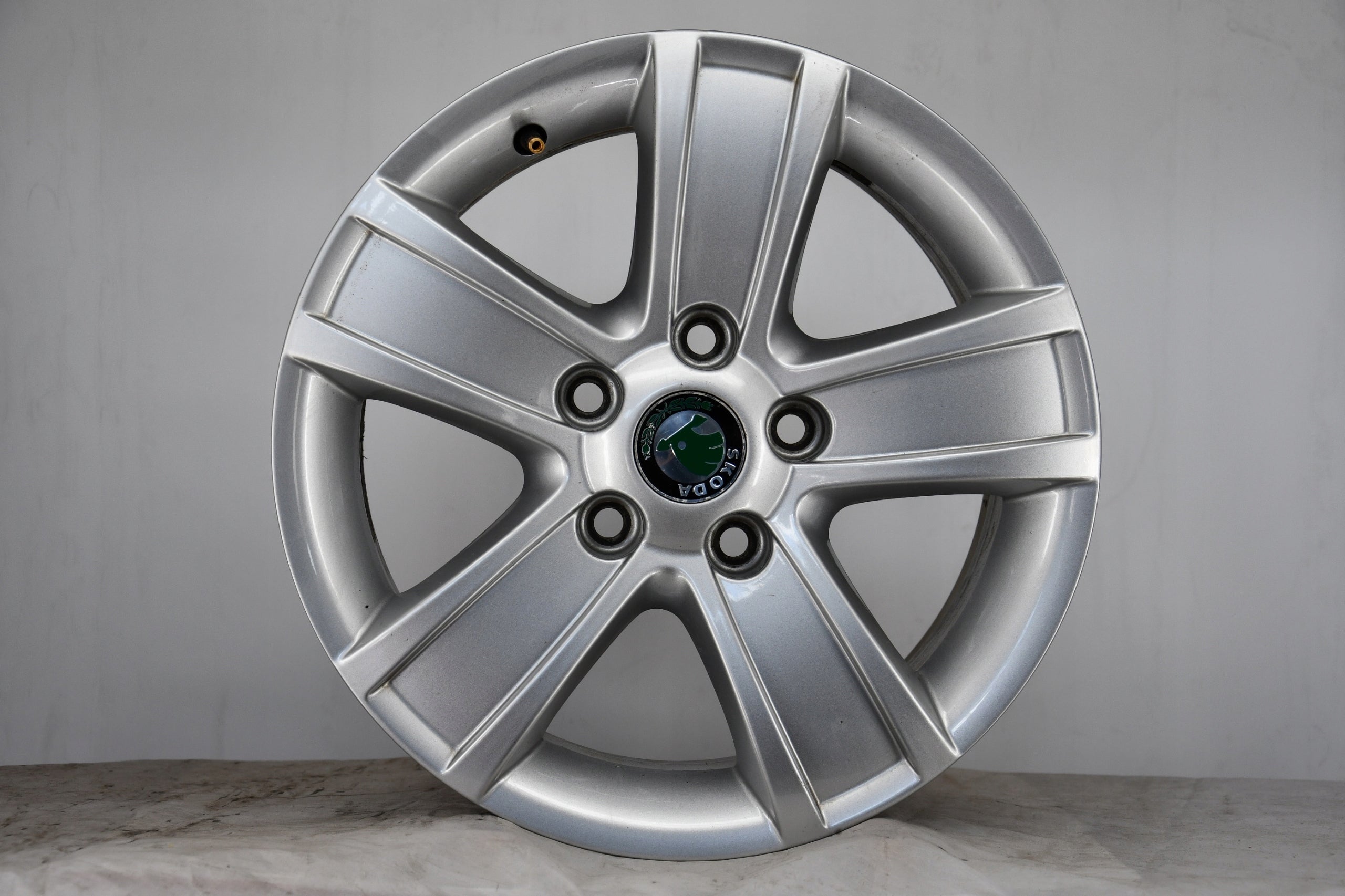  Alu Felge Volkswagen T5 Aluminum rim 15 Zoll 6.5J 5x112 50ET 1Z0601025S product image