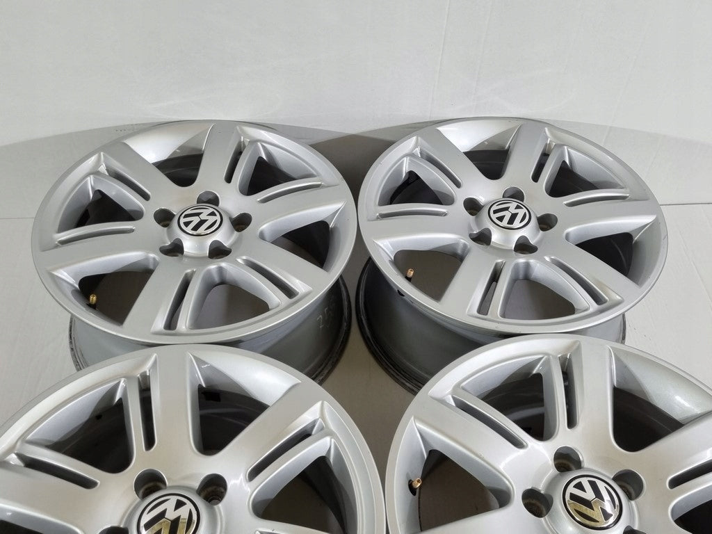 Alu Felge Volkswagen Amarok T4 17 Zoll 8.0J 5x120 49ET 2H0601025D