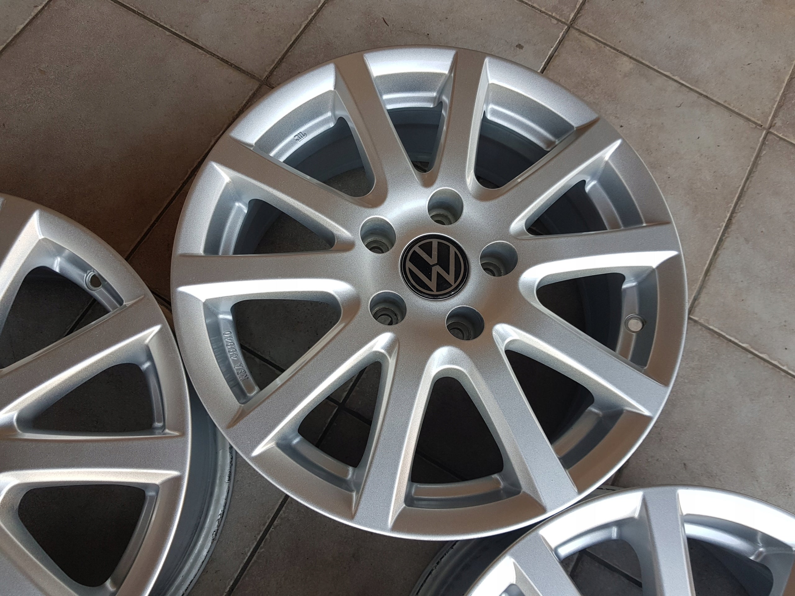 Alu Felge Volkswagen Tiguan T3 Sharan Passat 16 Zoll 7.0J 5x112 39ET