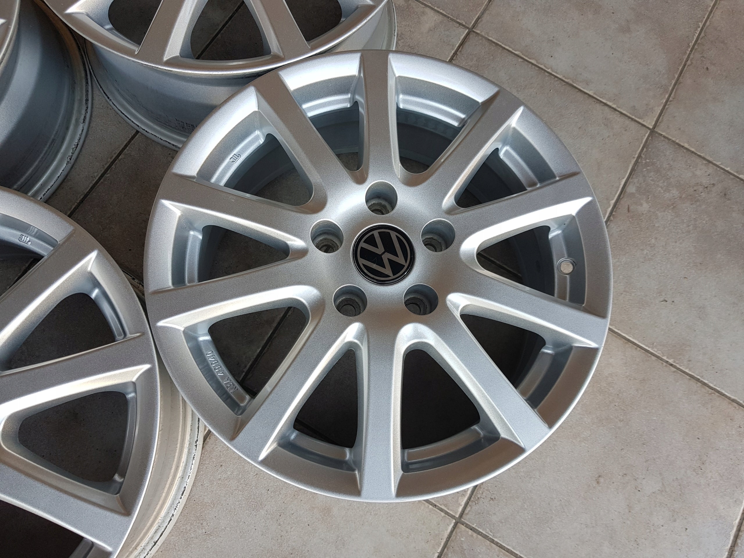 Alu Felge Volkswagen Tiguan T3 Sharan Passat 16 Zoll 7.0J 5x112 39ET