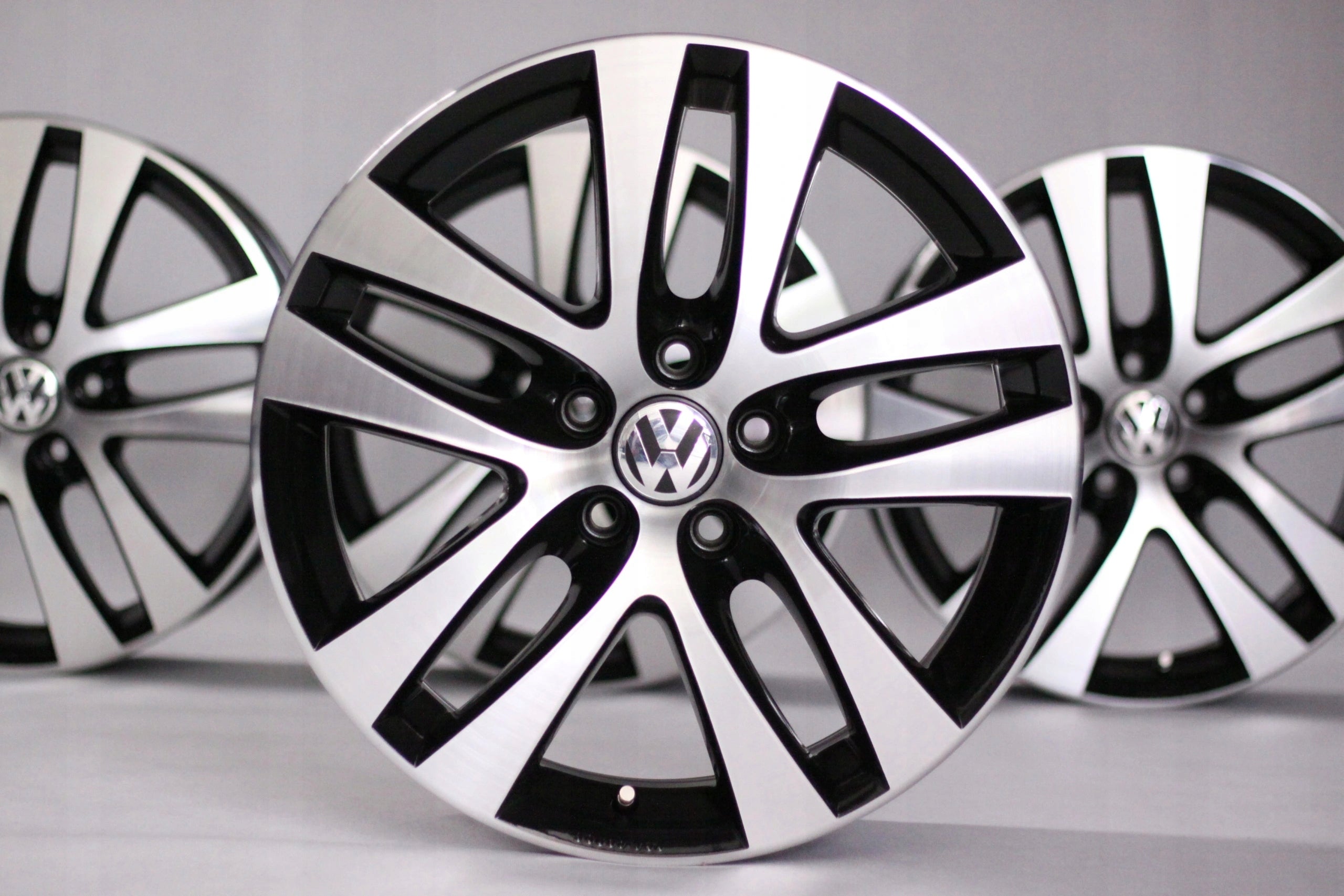 Alu Felge Volkswagen Tiguan Passat T4 Aluminum rim 18 Zoll 7.0J 5x112 43ET