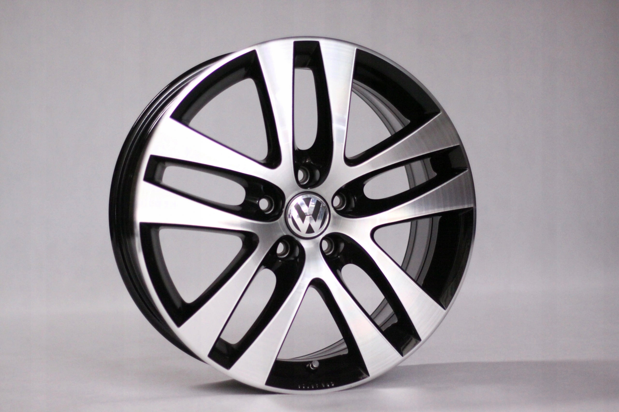 Alu Felge Volkswagen Tiguan Passat T4 Aluminum rim 18 Zoll 7.0J 5x112 43ET