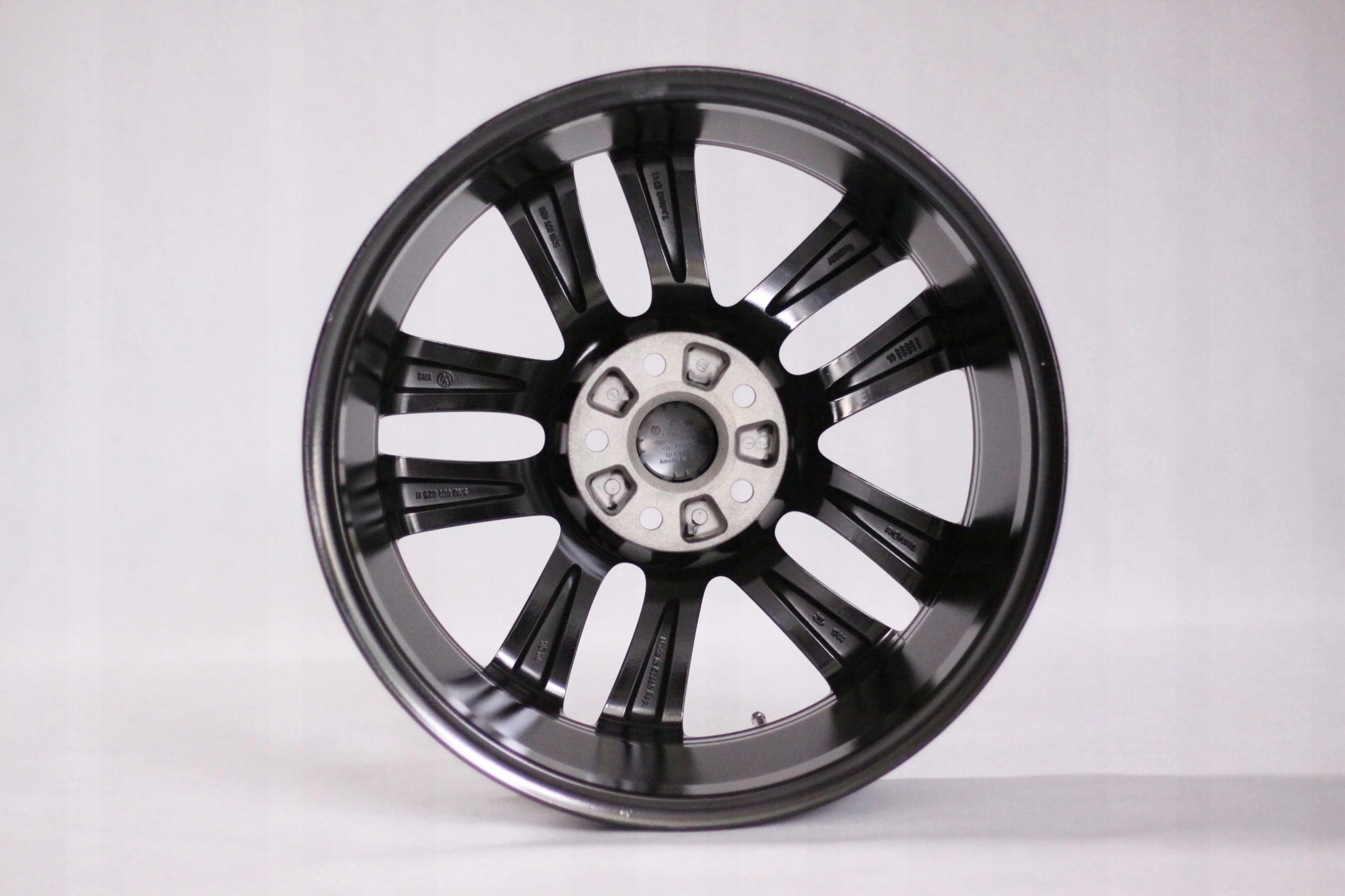 Alu Felge Volkswagen Tiguan Passat T4 Aluminum rim 18 Zoll 7.0J 5x112 43ET