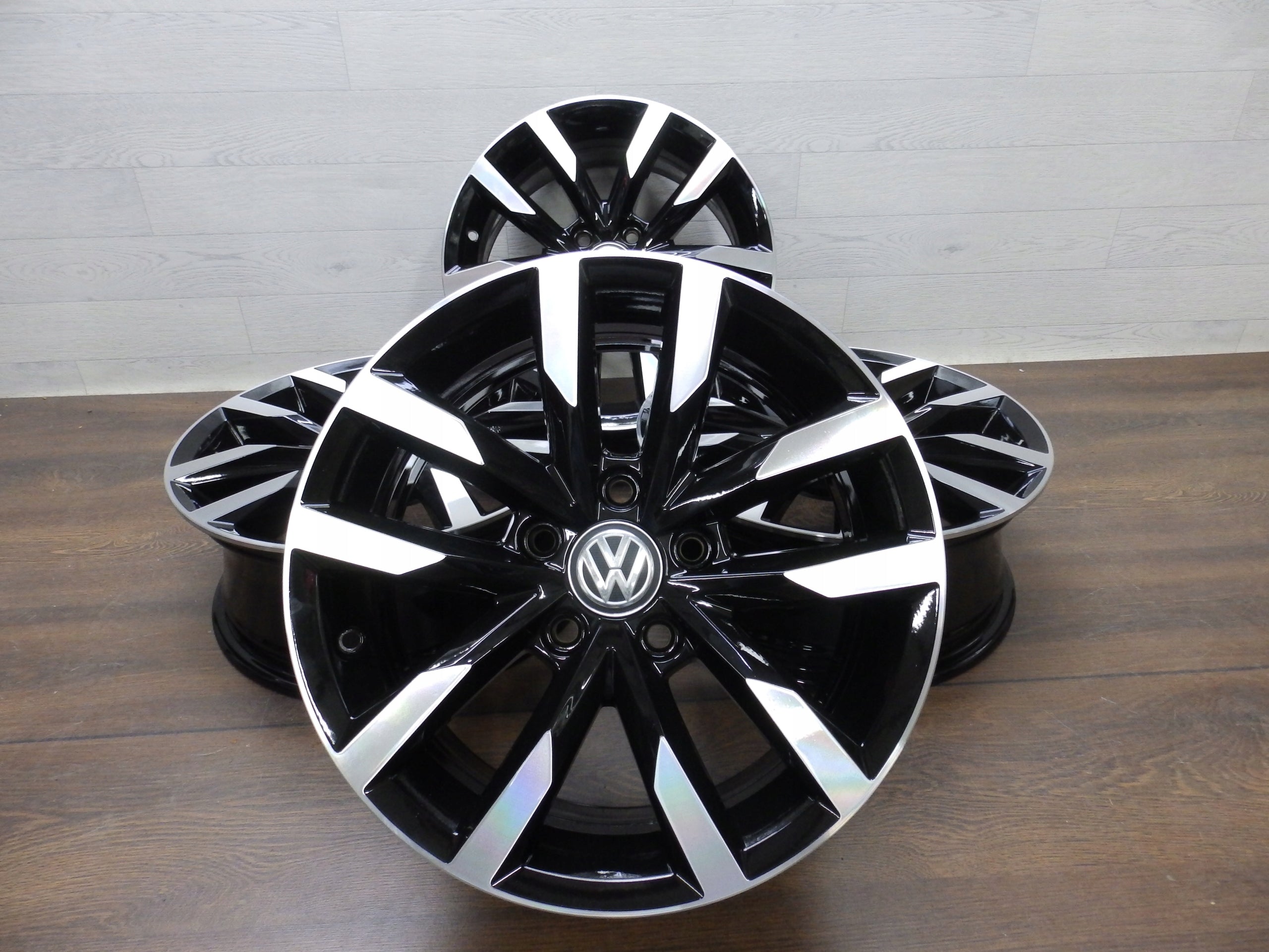  Alu Felge Volkswagen Passat T4 Aluminum rim 16 Zoll 6.5J 5x112 41ET 3G0601025 product image