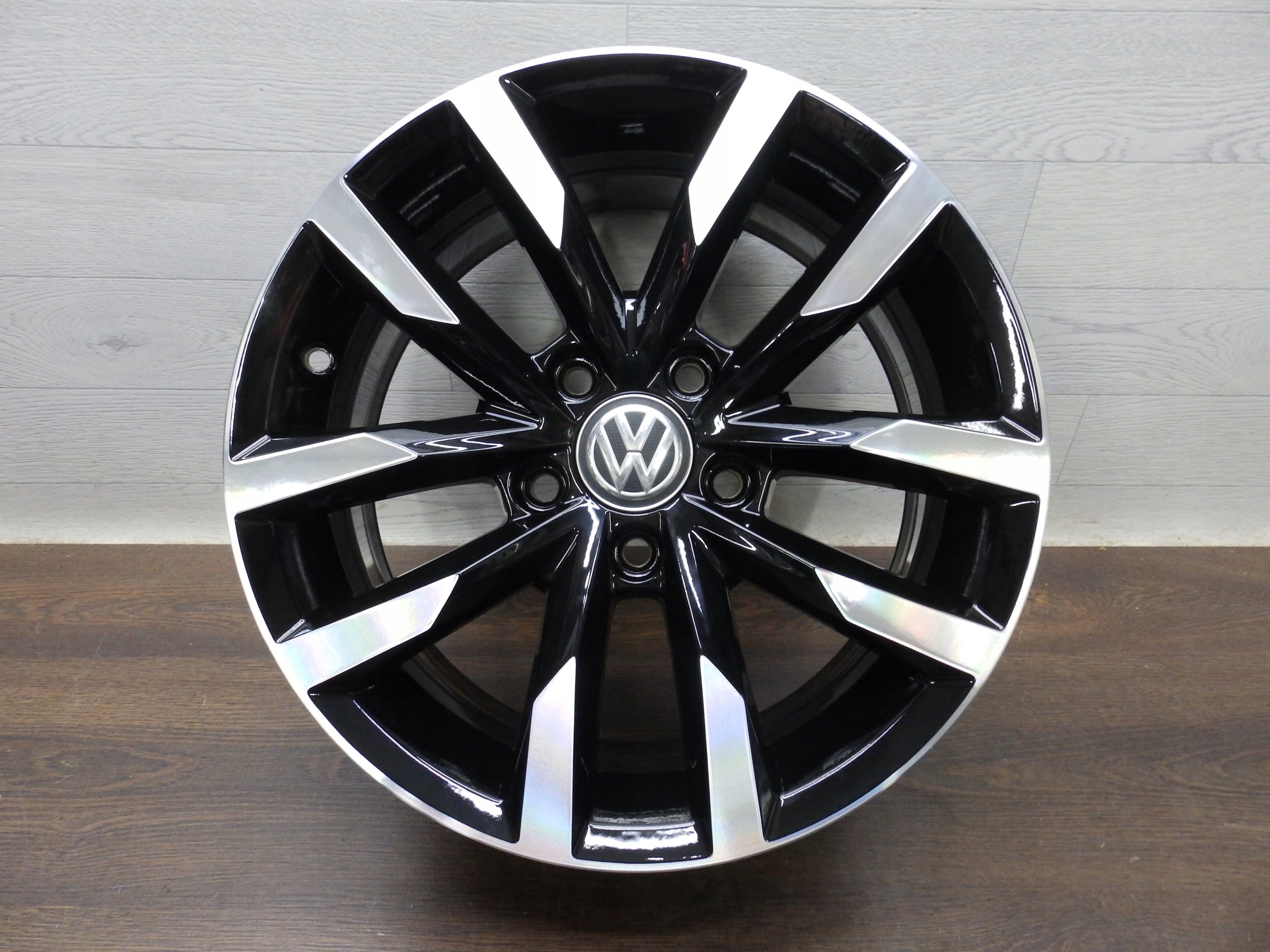 Alu Felge Volkswagen Passat T4 Aluminum rim 16 Zoll 6.5J 5x112 41ET 3G0601025