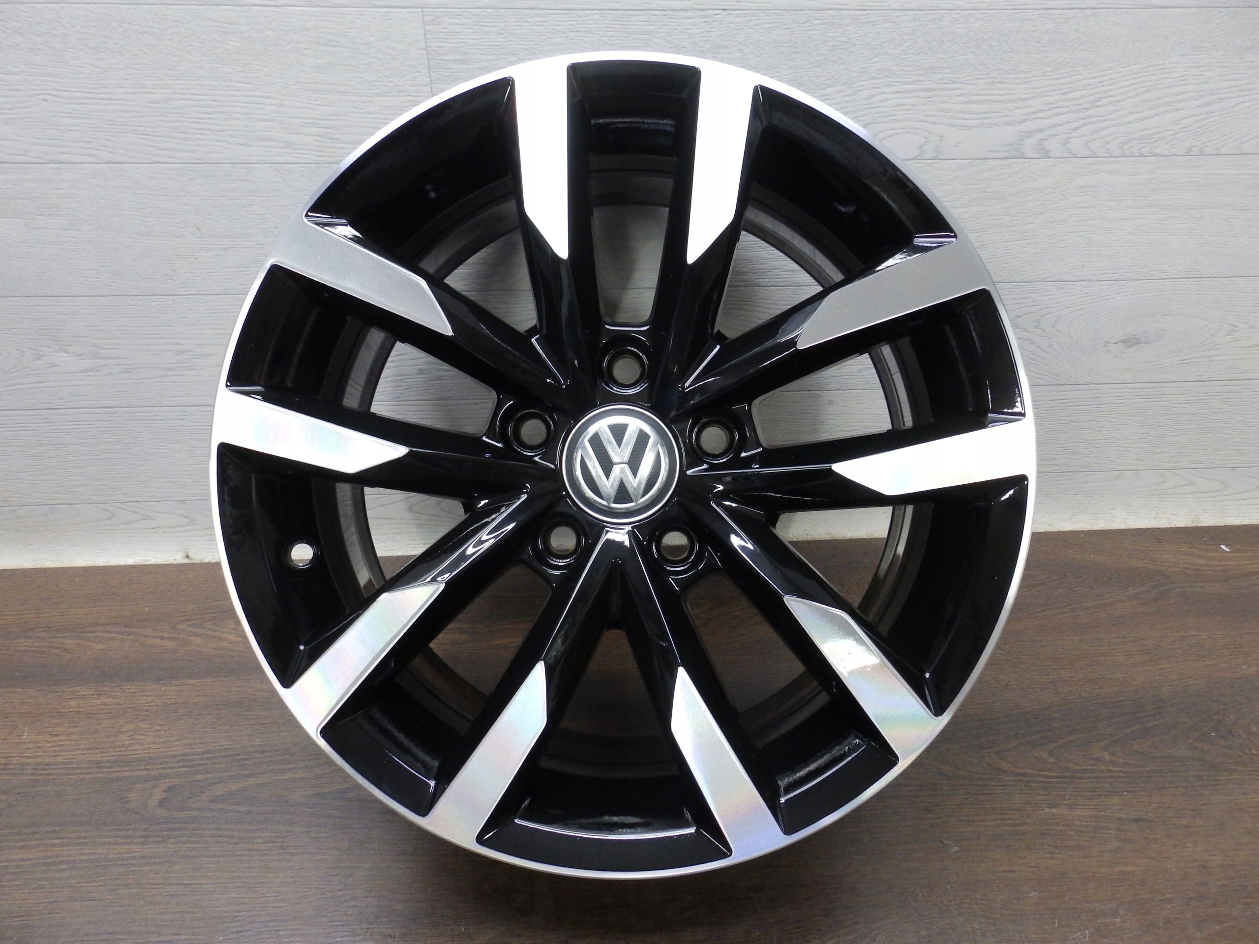 Alu Felge Volkswagen Passat T4 Aluminum rim 16 Zoll 6.5J 5x112 41ET 3G0601025