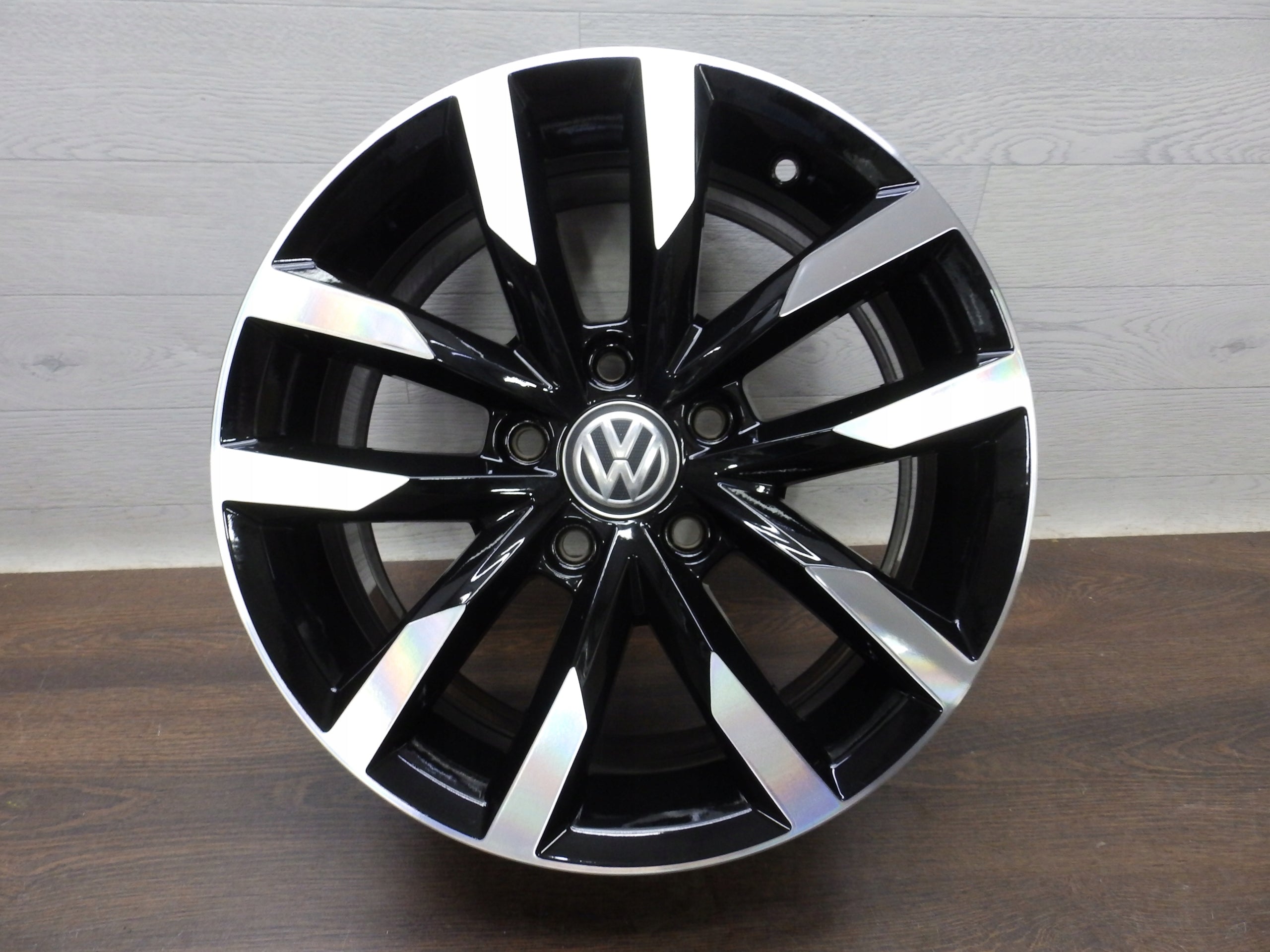 Alu Felge Volkswagen Passat T4 Aluminum rim 16 Zoll 6.5J 5x112 41ET 3G0601025