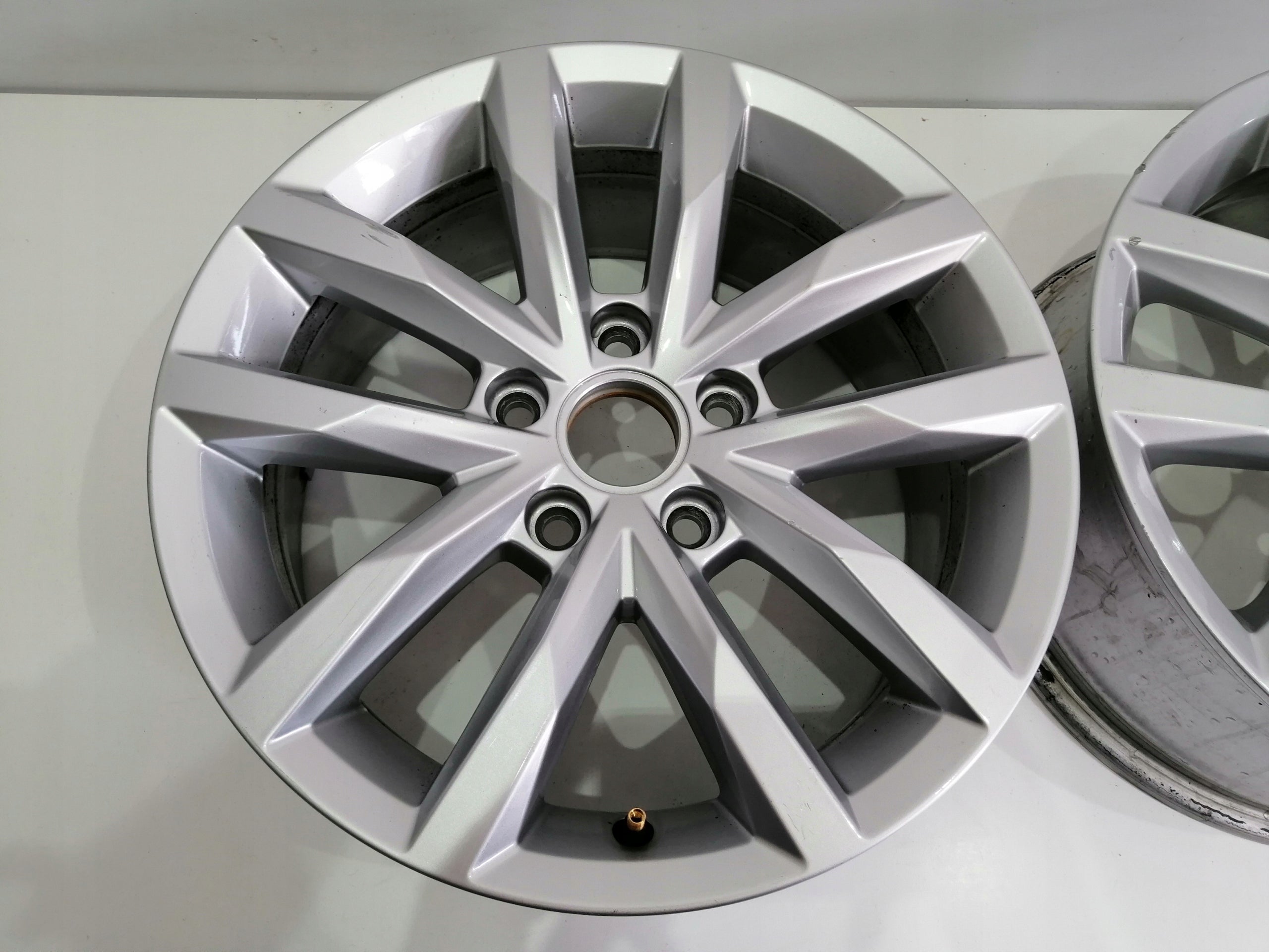 Alu Felge Volkswagen Passat T4 Aluminum rim 16 Zoll 6.5J 5x112 3G0601025BM