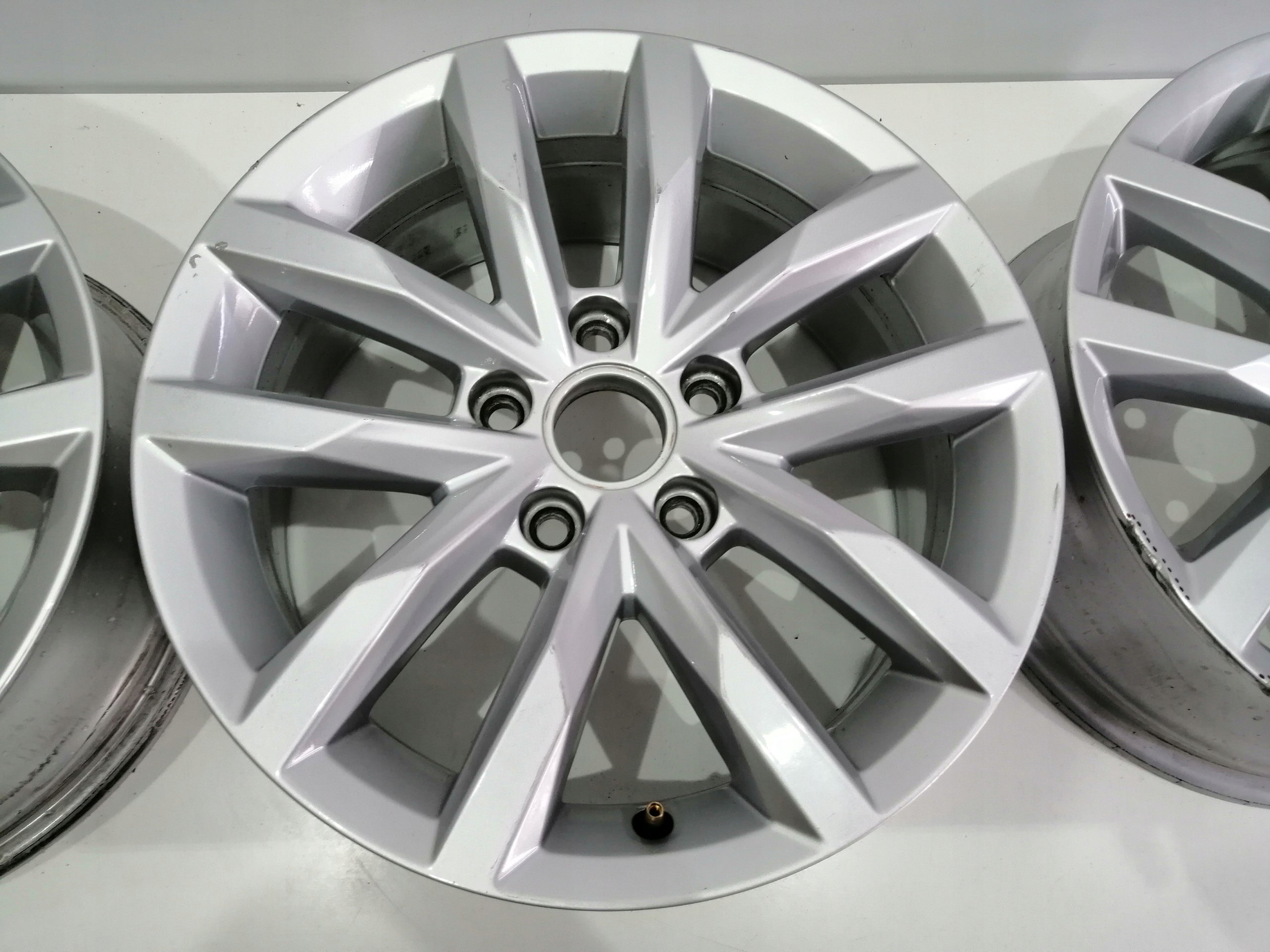 Alu Felge Volkswagen Passat T4 Aluminum rim 16 Zoll 6.5J 5x112 3G0601025BM