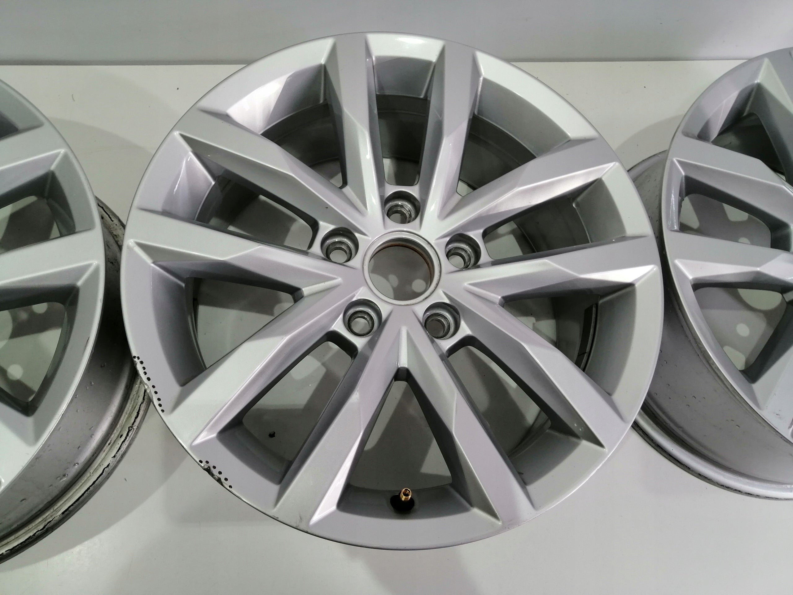 Alu Felge Volkswagen Passat T4 Aluminum rim 16 Zoll 6.5J 5x112 3G0601025BM