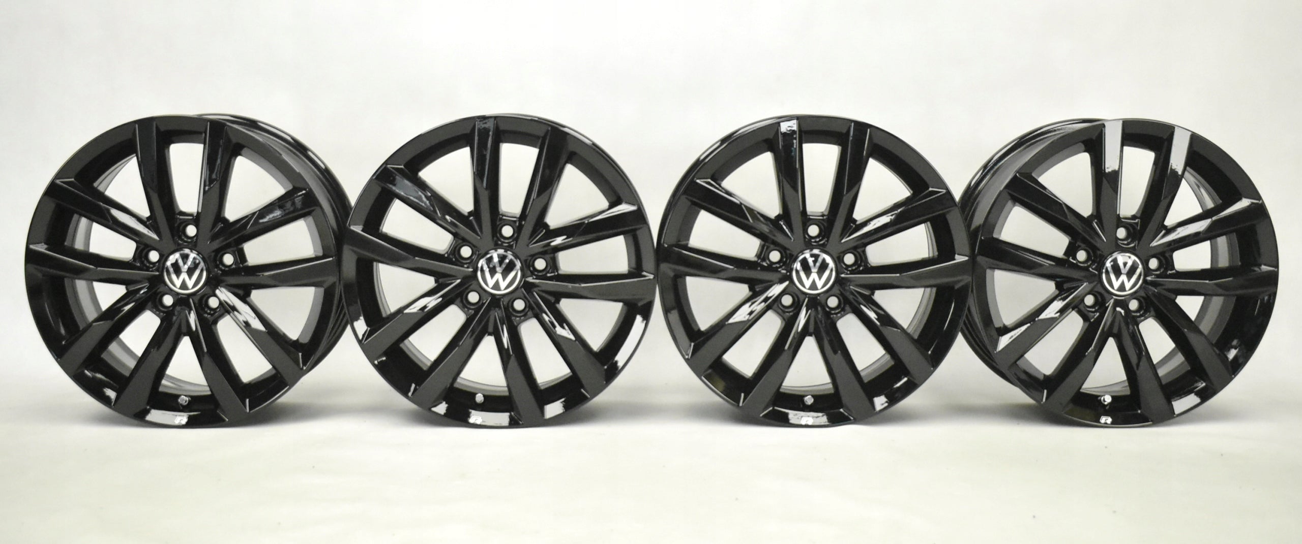 Alu Felge Volkswagen Passat T4 Aluminum rim 16 Zoll 6.5J 5x112 41ET 3G0601025