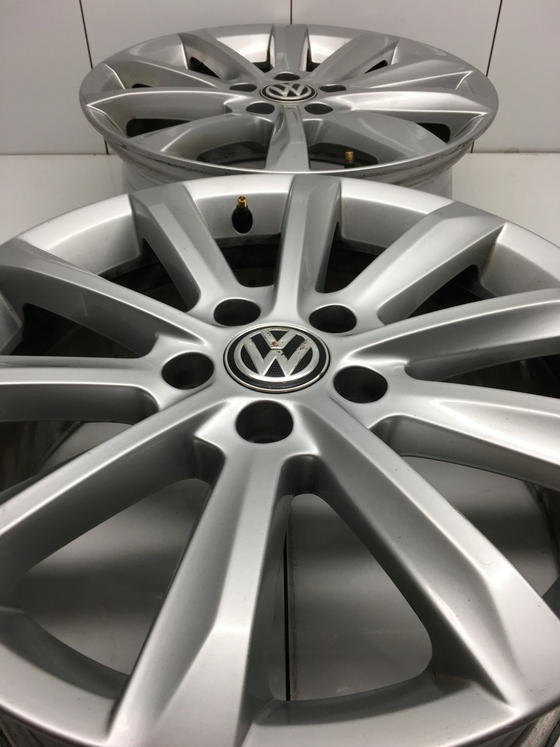 Alu Felge Volkswagen Tiguan Passat Aluminum rim 17 Zoll 6.5J 5x112 33ET