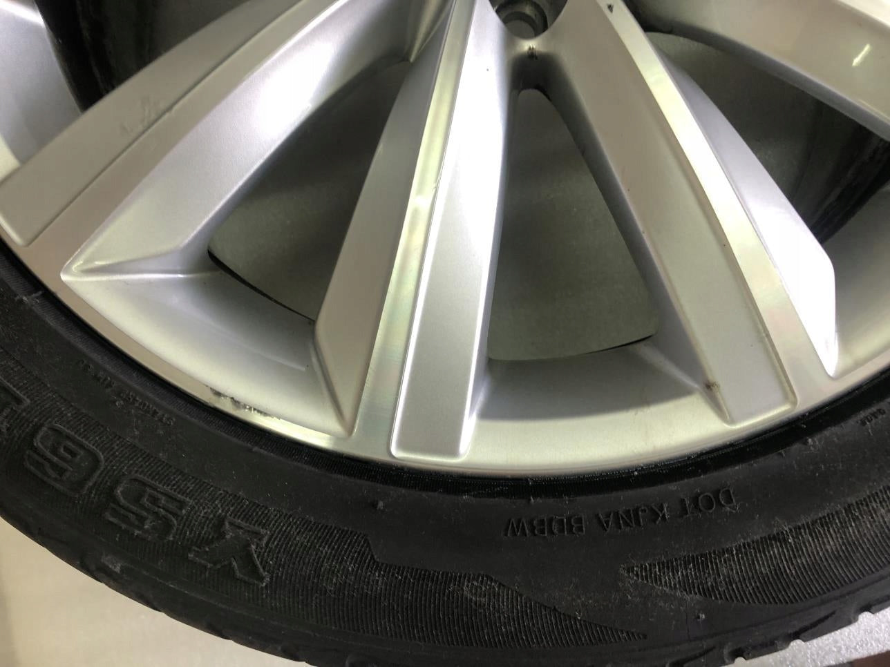 Alu Felge Volkswagen Passat Aluminum rim 17 Zoll 7.5J 5x112 47ET 3AA601025F