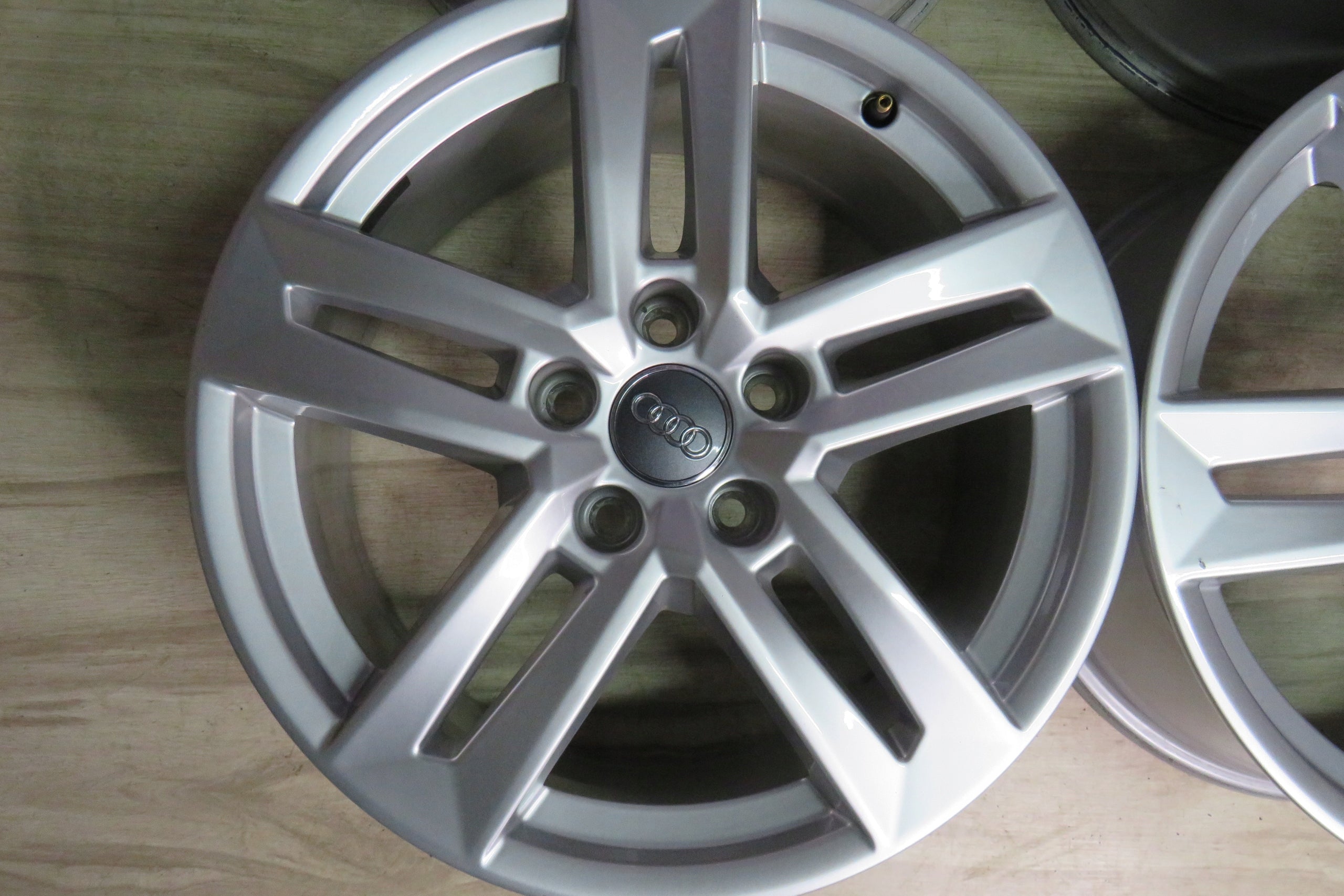 Alu Felge Volkswagen Passat Aluminum rim 17 Zoll 7.0J 5x112 42ET