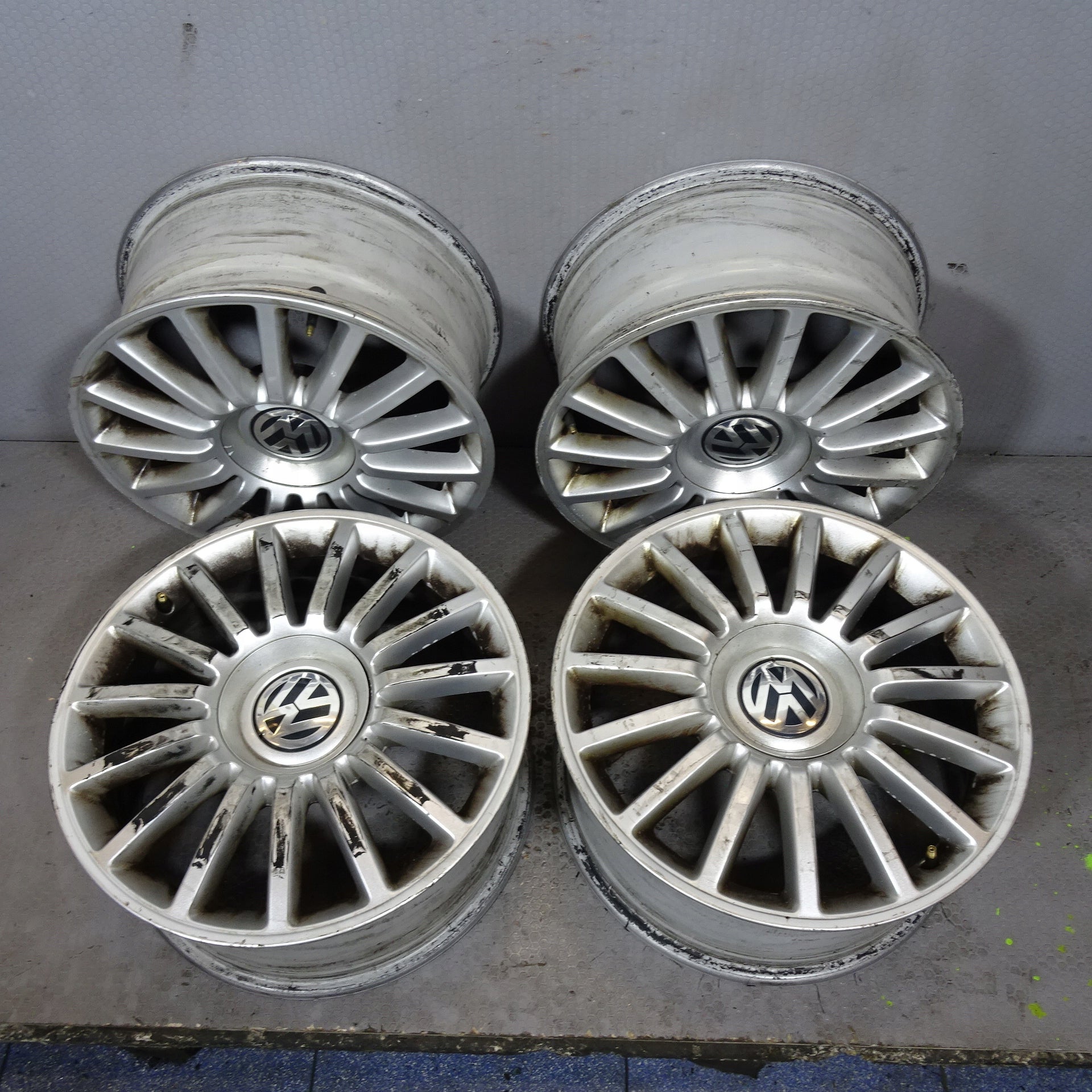  Alu Felge Volkswagen Phaeton Aluminum rim 17 Zoll 7.5J 5x112 3D0601025AC product image