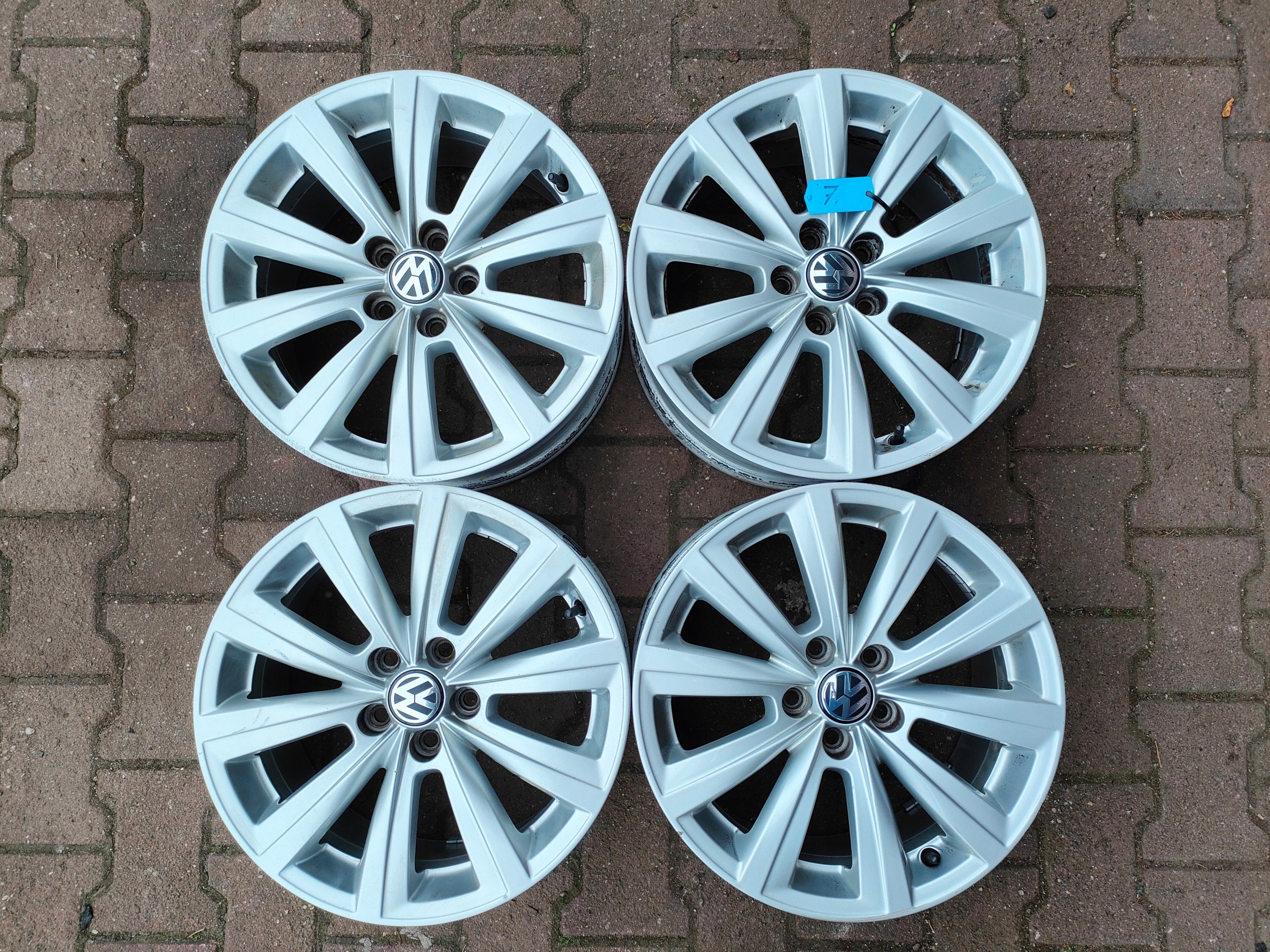  Alu Felge Volkswagen T4 Polo Aluminum rim 16 Zoll 7.0J 5x100 46ET 6R0601025 product image