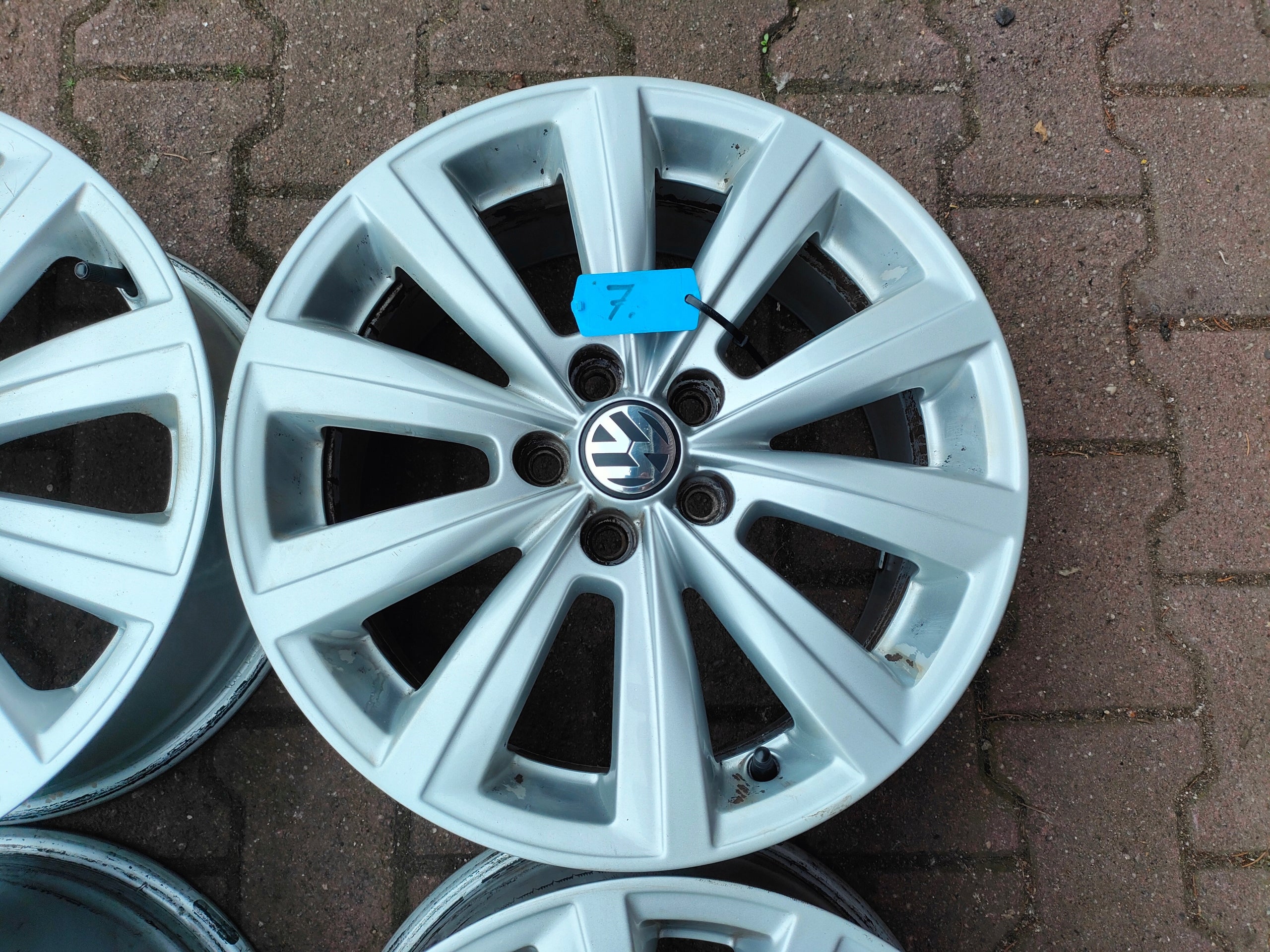 Alu Felge Volkswagen T4 Polo Aluminum rim 16 Zoll 7.0J 5x100 46ET 6R0601025