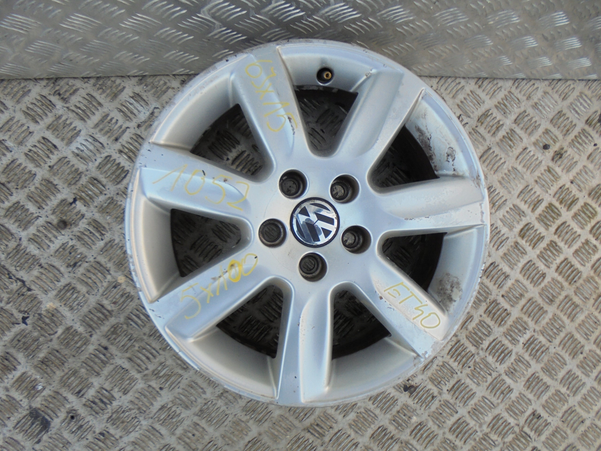 Alu Felge Volkswagen Polo T4 Aluminum rim 15 Zoll 6.0J 5x100 40ET