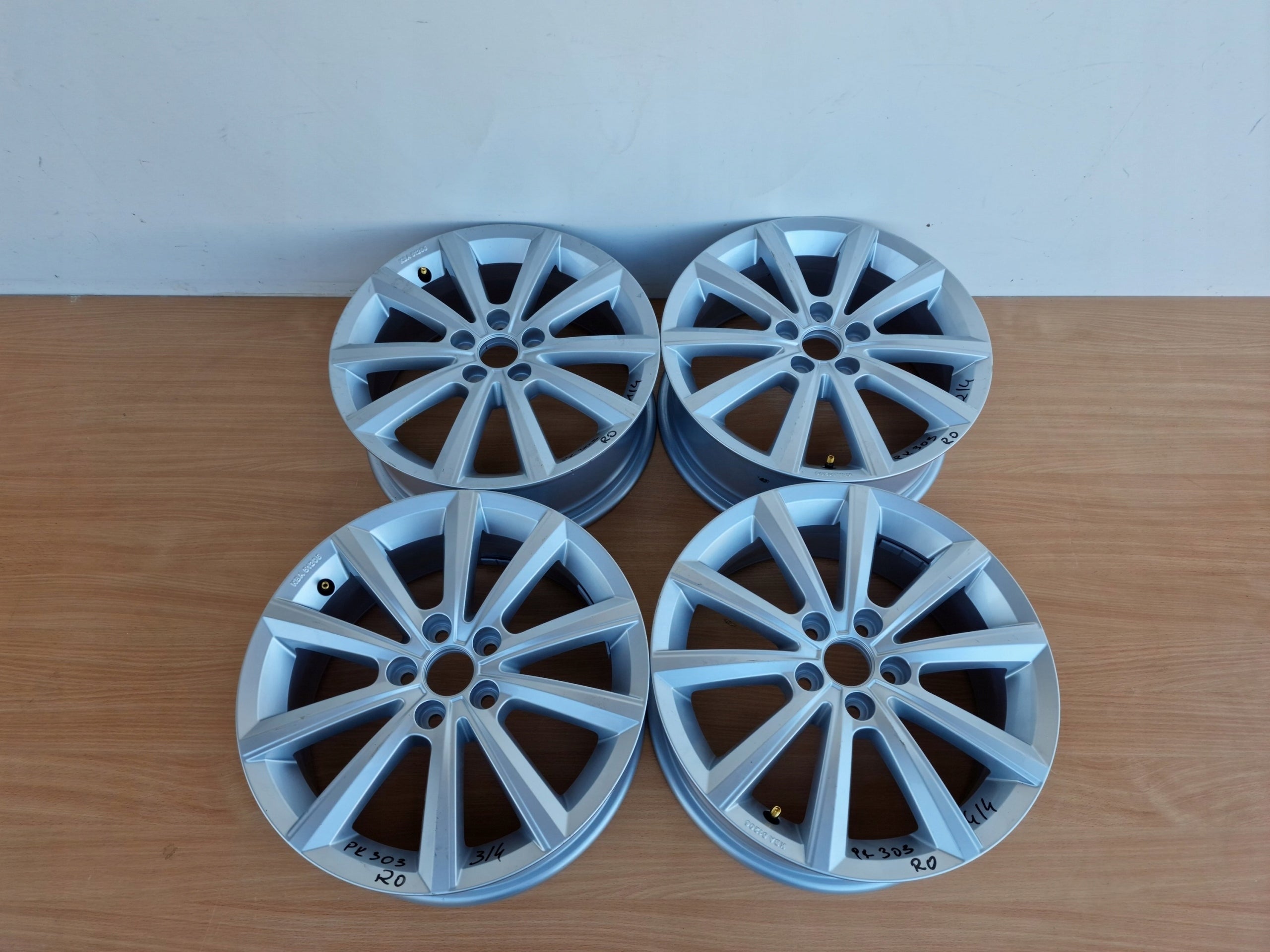  Alu rim Volkswagen Polo T4 Aluminum rim 16 inch 6.0J 5x100 45ET 2G0601025AF  product image