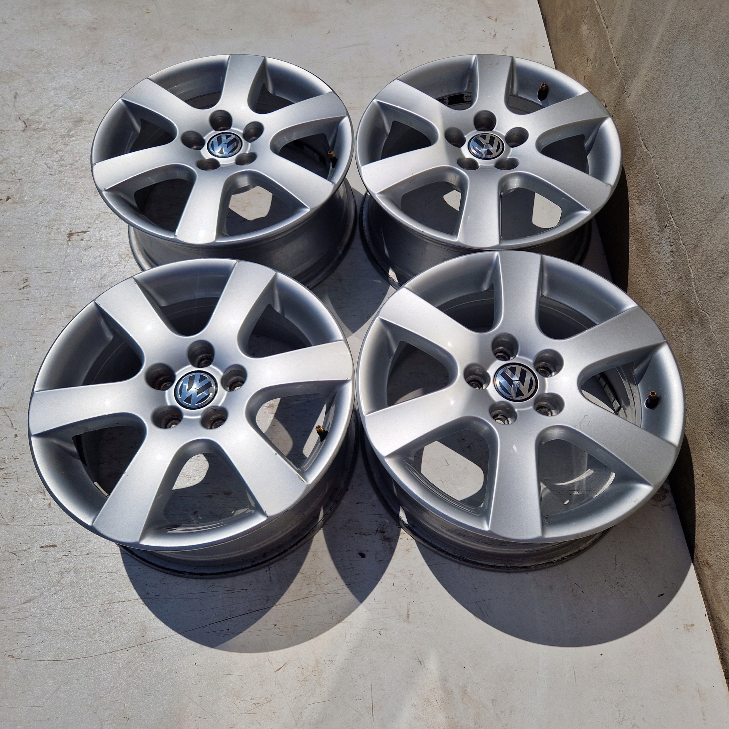 Alu Felge Volkswagen T4 Polo Aluminum rim 15 Zoll 6.0J 5x100 43ET