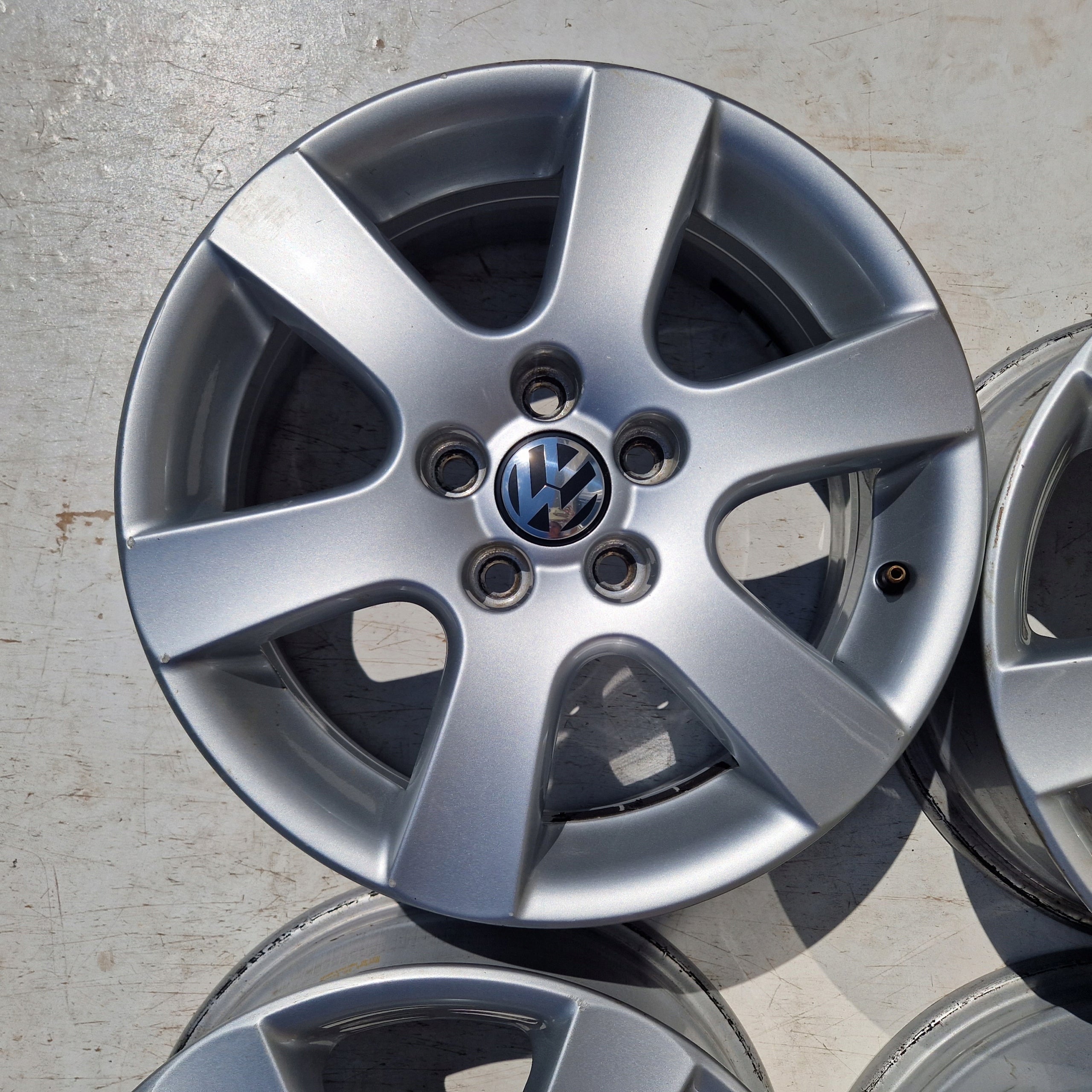 Alu Felge Volkswagen T4 Polo Aluminum rim 15 Zoll 6.0J 5x100 43ET