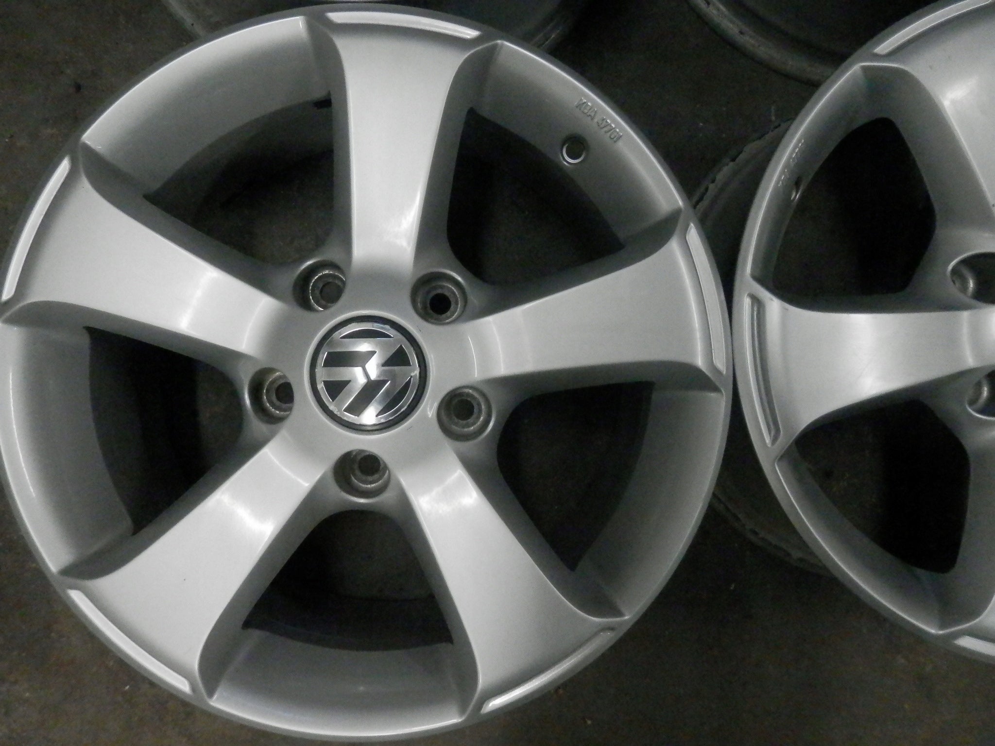 Alu Felge Volkswagen Touareg Aluminum rim 17 Zoll 7.5J 5x130 50ET